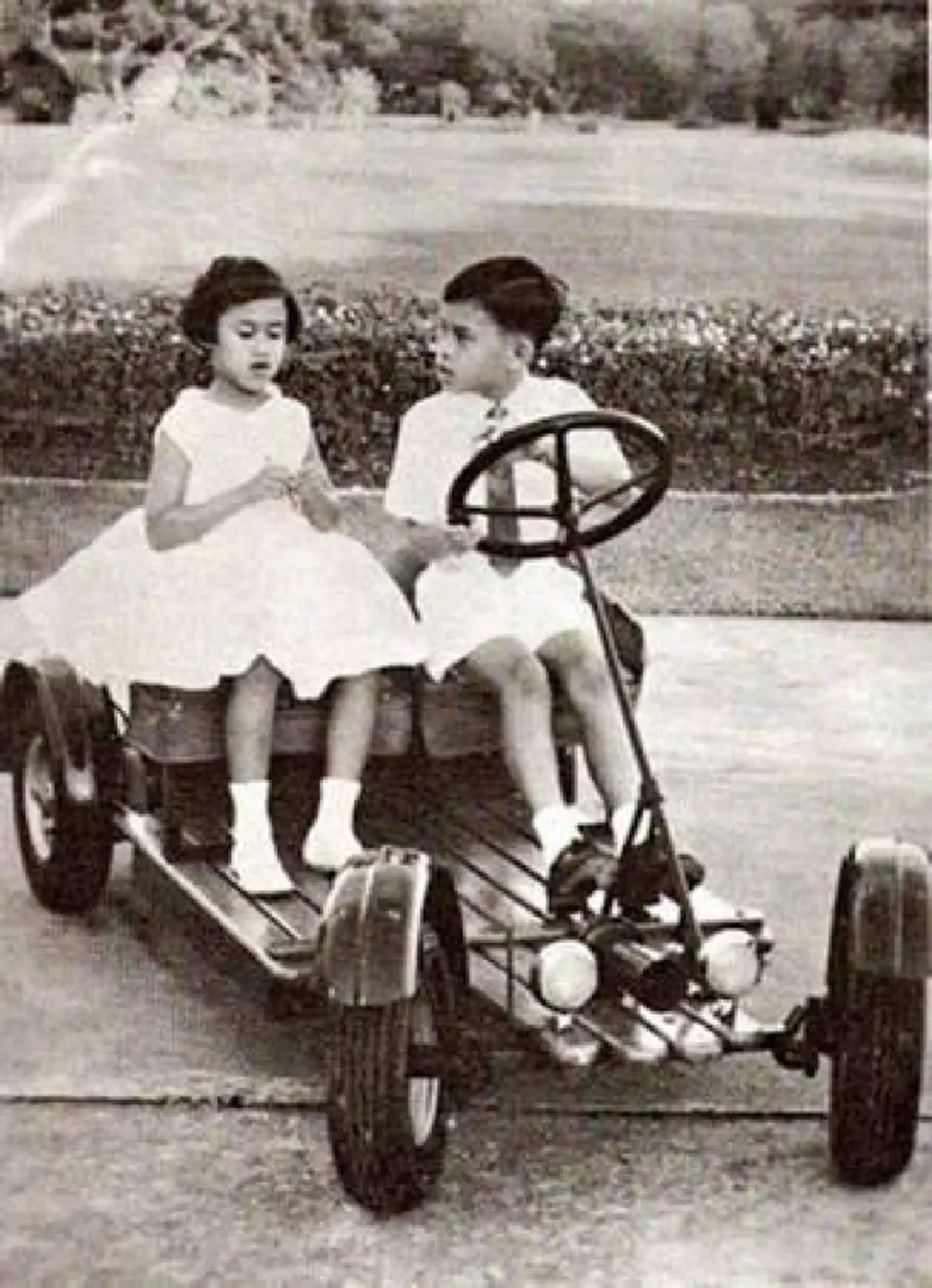 "พ่อเป็นผู้มีความเพียรดุจพระมหาชนก" เปิดบทสัมภาษณ์ ของ ในหลวง ร.10และสมเด็จพระเทพฯ ถึง "พ่อหลวง"ในหลวงรัชกาลที่9 (รายละเอียด)