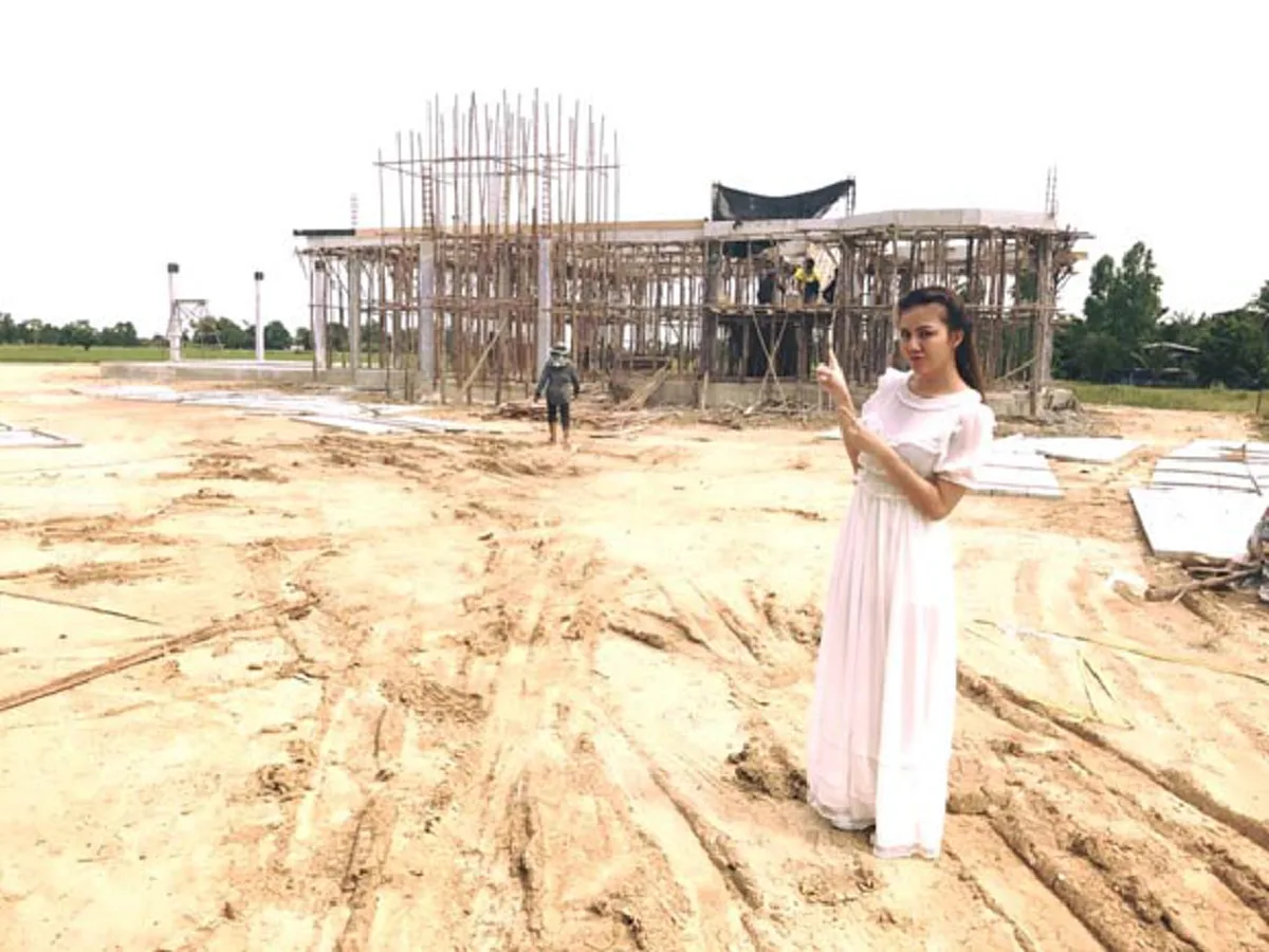 โอ้วแม่เจ้า!!! เปิดบ้านใหม่ "จ๊ะ อาร์สยาม" ใหญ่โตยิ่งกว่าคฤหาสน์ แค่ราคามุ้งลวดบานเดียว...ทำโซเซียลตาลุกวาว ยอมใจเลย#สวยและรวยมาก!?!