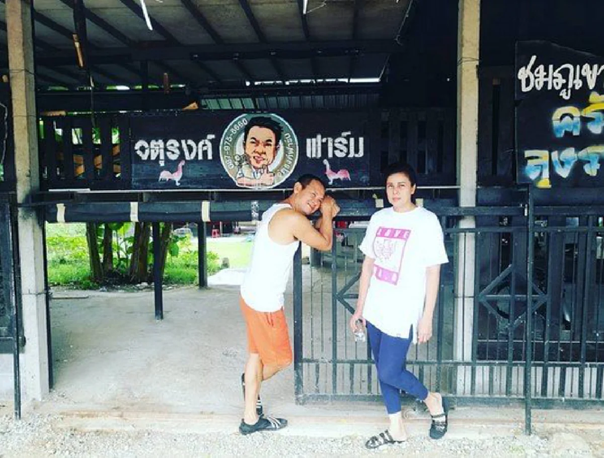 **ความฝัน..ช่วงบั้นปลาย ?? "จตุรงค์ มกจ๊ก" เบนเข็มชีวิต - สัมผัสวิถีแบบธรรมชาติกับ "อาณาจักรกลิ่นฟาง" บนพื้นที่บ้านเกิด !! (ภาพ)