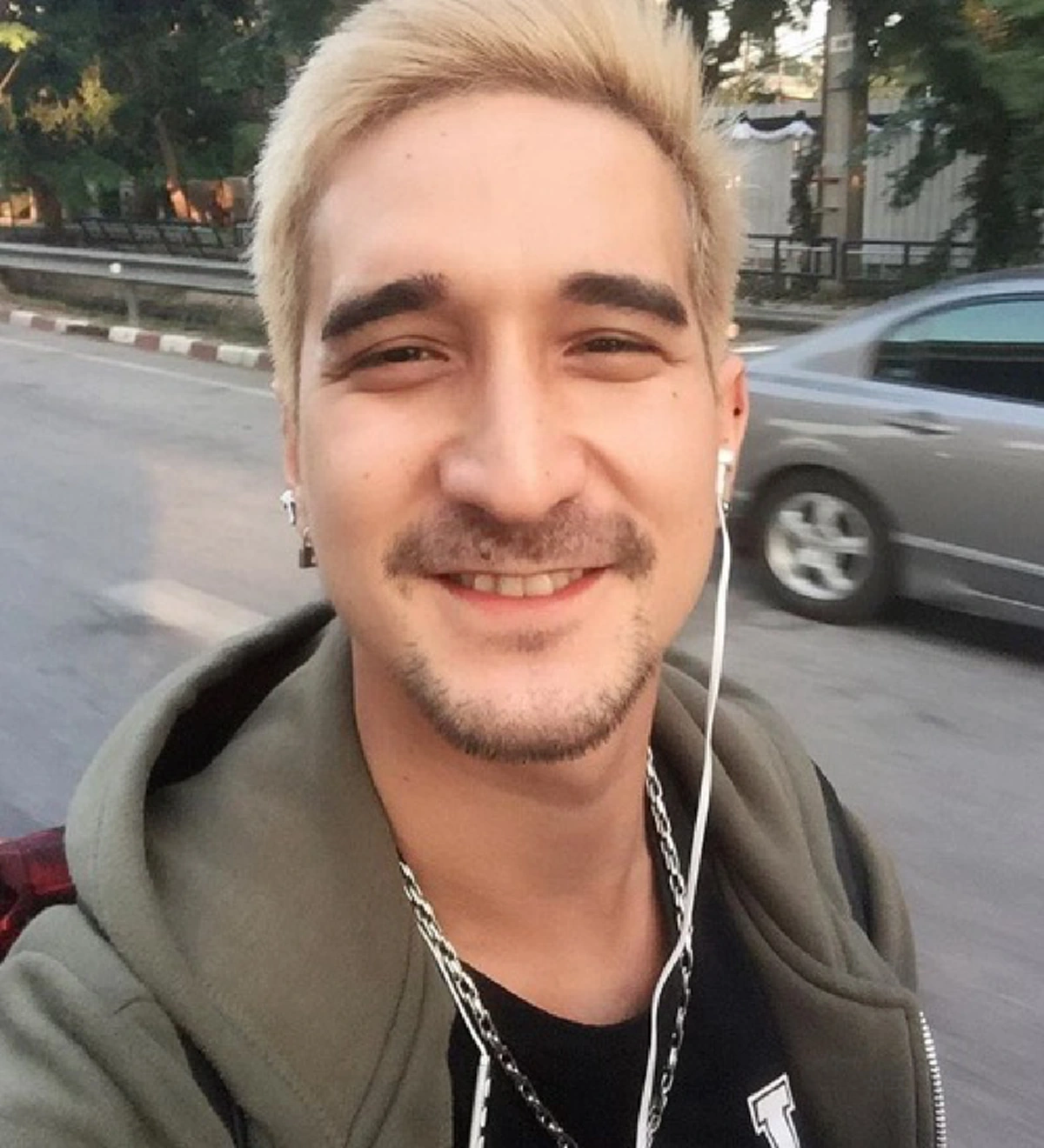 เปิดหมดเปลือก !!! "โทมัส ไจแอนท์" อดีตสมาชิกบอยแบนด์ในตำนาน เล่าชีวิตลำเค็ญ ฝ่ามรสุมหนักหาเงินอาทิตย์ละแสนยื้อชีวิตแม่ ??? (คลิป)