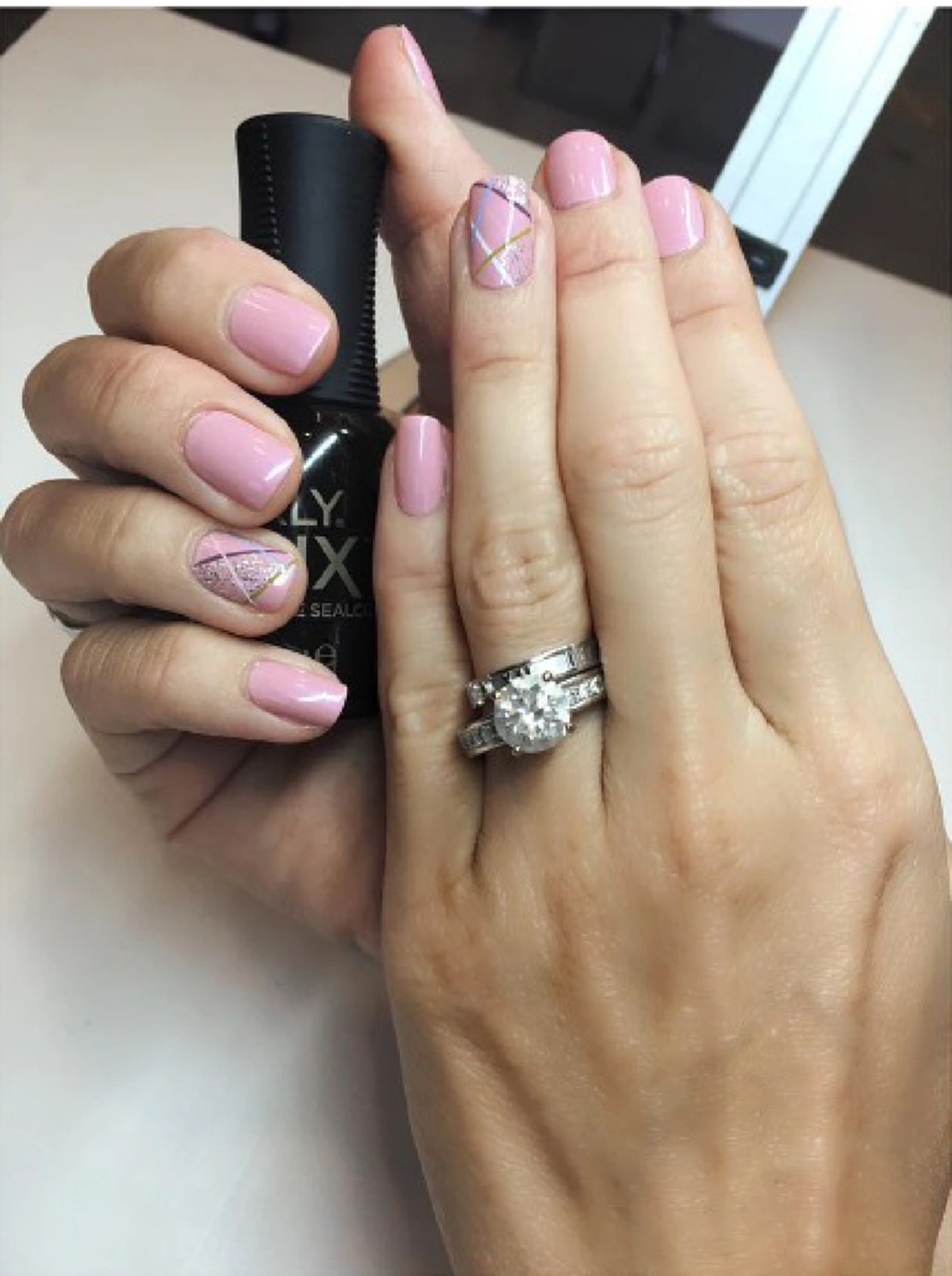 #ยิ่งกว่าละครหลังข่าว!! "แองจี้ เฮสติ้งส์" กับภาพชีวิต "หลังแต่งงาน" ได้สามีเศรษฐี น้ำมันชาวคูเวต นี่มันเจ้าหญิงในนิยายชัดๆ !! (ชมภาพ)