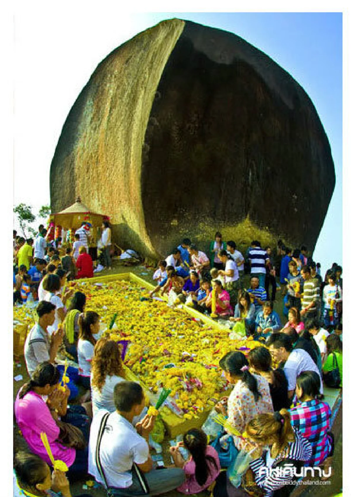 เปิดตำนาน ยอดเขาสูง!?! ตำนานรอยพระพุทธบาท "เขาคิชฌกูฎ" จังหวัดจันทบุรี  สถานที่ศักดิ์สิทธิ์ ที่ผู้คนนิยมมาสักการะบูชา!!