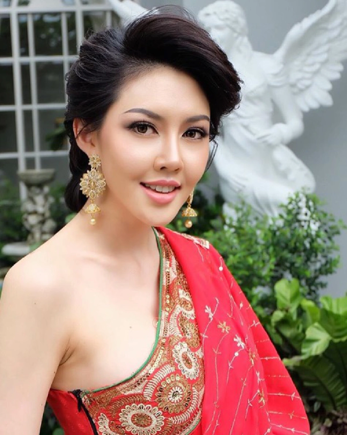 เดือดระอุ "แตงโม นิดา" ทนไม่ไหว ถาม "เอิร์ก" ไม่รู้สึกอะไรบ้างหรอ ลงรูปคู่ "เก๋ กันยกร" หวังสยบขัดแย้ง