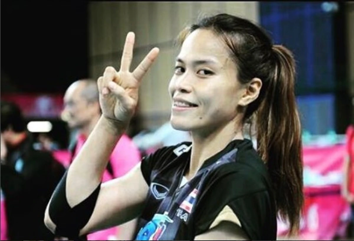 สวยจนแทบจำไม่ได้!!! "กัปตันกิ๊ฟ" มือตบทีมชาติไทย โชว์ช็อตหวานพรีเวดดิ้ง เตรียมวิวาห์แฟนหนุ่ม ชาวเน็ตแห่ชื่นชมคู่นี้เหมาะกันสุดๆ (มีภาพ)