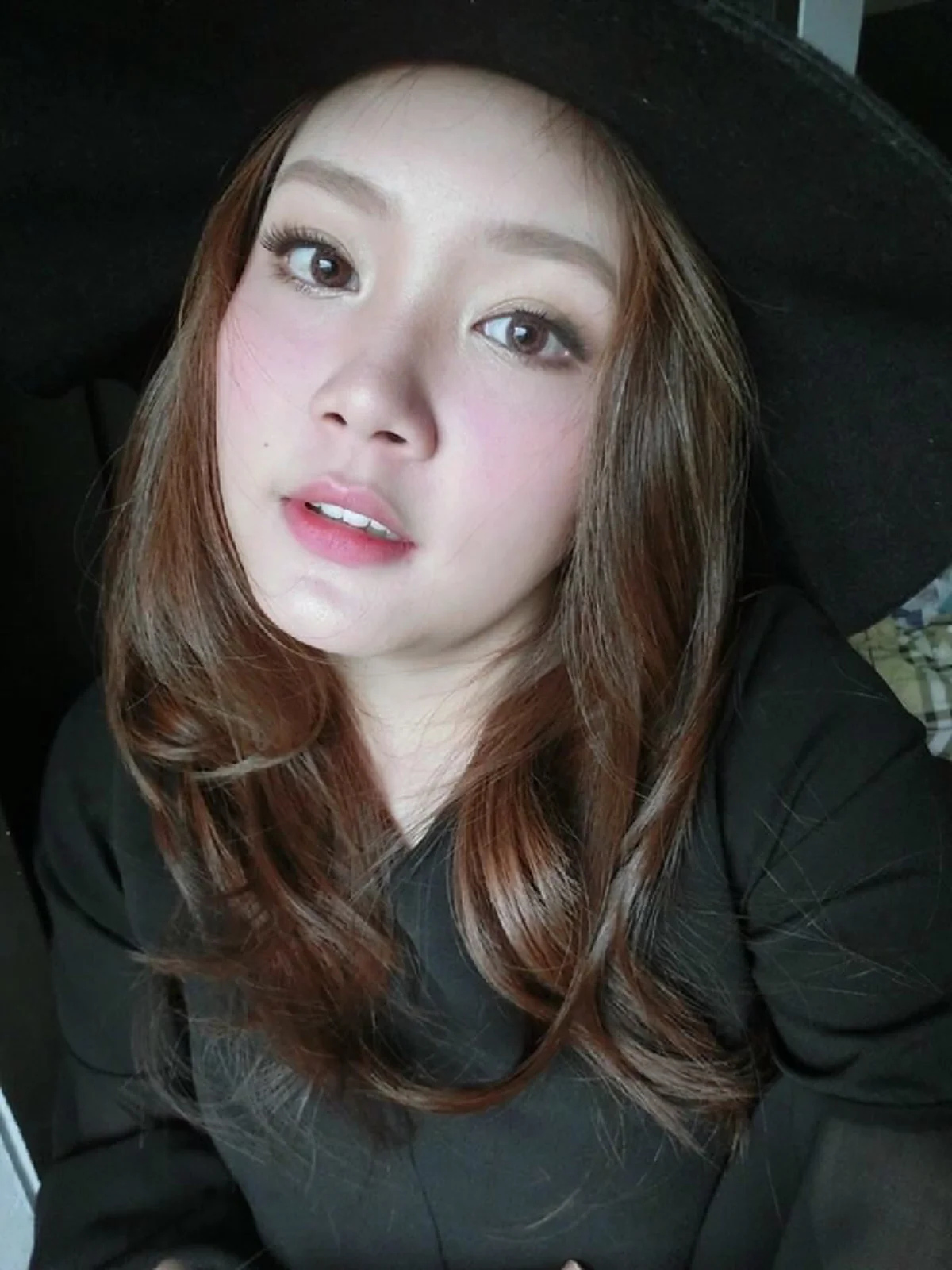 คู่สร้าง คู่สม!!! เปิดภาพน้องต้นอ้อ แฟนสาวหมอกฤษณ์ คอนเฟิร์ม น่ารักใจละลายหนุ่มๆ เห็นเป็นอิจฉา