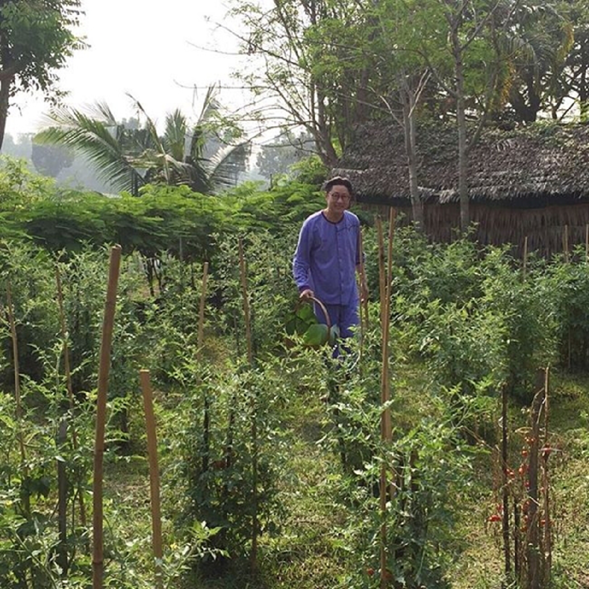 คาดไม่ถึงจริงๆ!! ส่องไลฟ์สไตล์ "พิธีกรดังระดับประเทศ" กับชีวิตสุดเรียบง่ายที่หลายคนไม่เคยเห็น แม้จะรวยเป็นพันล้าน...แต่ยังติดดินไม่เปลี่ยน!?
