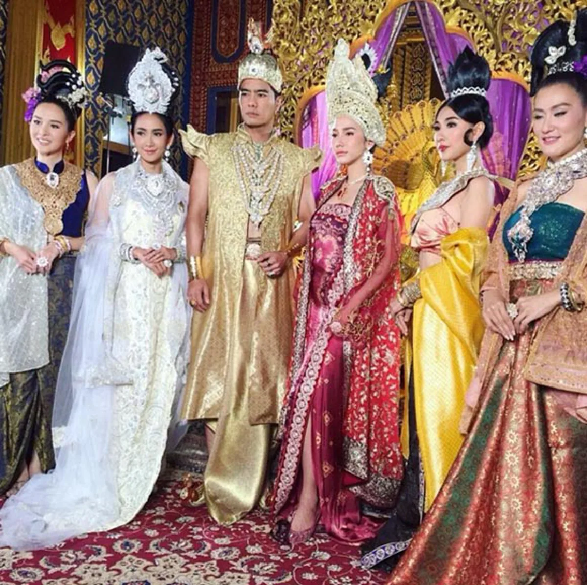 "เคลลี่ ธนะพัฒน์" ออกโรงป้องอีกเเรง ยัน "เพลิงพระนาง" แค่เมืองสมมติ ไม่เจตนาพาดพิงใคร เสียดายถ้าต้องยุติการออกอากาศ