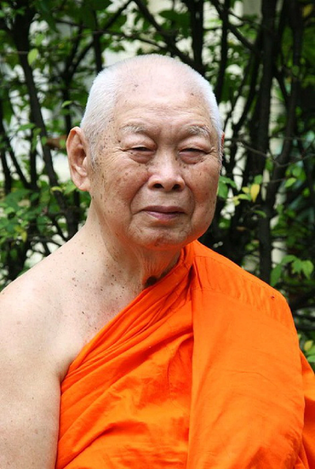 ภาพเก่า...เล่าความหลัง!! เมื่อครั้ง "สามสมเด็จ" ยังเป็นพระหนุ่ม... รอนแรมไปปฏิบัติภารกิจ... ใช้ชีวิตกินนอนด้วยกันในอเมริกา!!