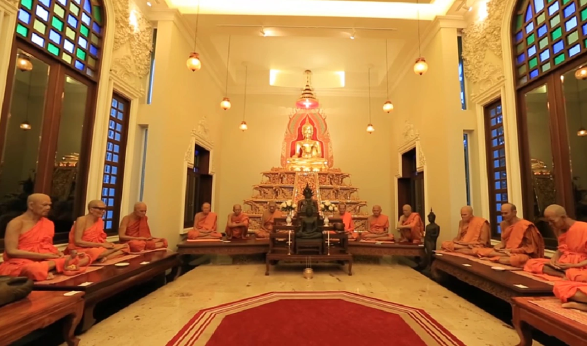 เกินคำบรรยาย !! เปิดคฤหาสน์ พระเอกในตำนาน "ยอดชาย เมฆสุวรรณ" ที่มีหุ้นขี้ผึ้งมากมาย !! อลังการจนไม่กล้าเรียกว่าบ้านจริงๆ !!