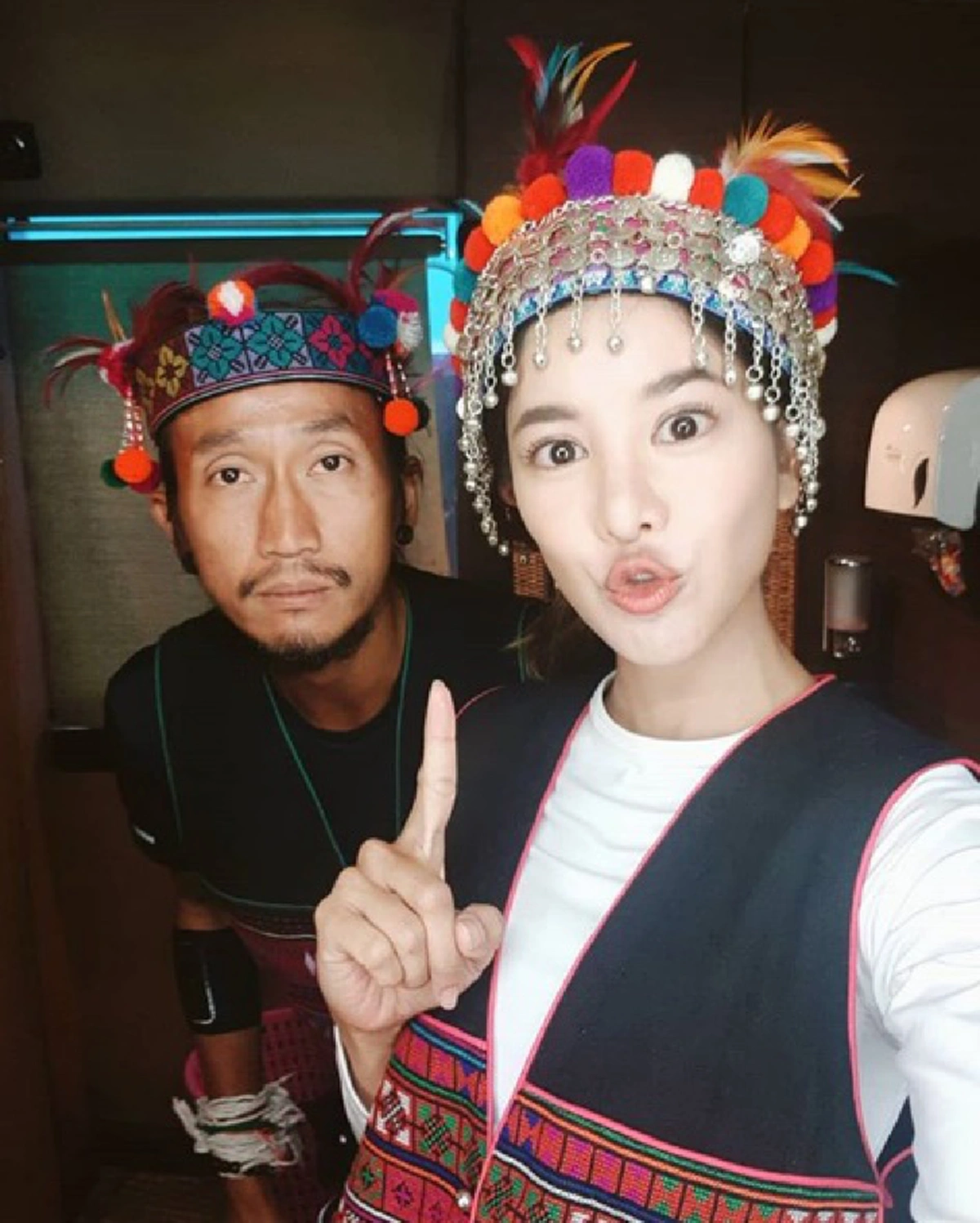 อ้าวๆ งานนี้พี่ตูนว่าไง!! "ก้อย รัชวิน" หยอดคำหวาน พูดชัดๆ รอเซอร์ไพรส์ขอแต่งงาน...ทำแฟนคลับลุ้นจนตัวโก่ง!!???