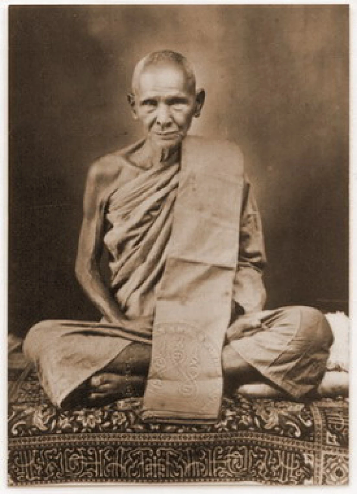 ปมปริศนา!!! ห้อยเหรียญ "หลวงพ่อเดิม" แต่!! โดนยิงตาย แต่!! ตำรวจลองยิงเหรียญดู ไม่มีออกสักกระบอก!! เป็นเพราะอะไร? รู้แล้วจะตกใจ!!