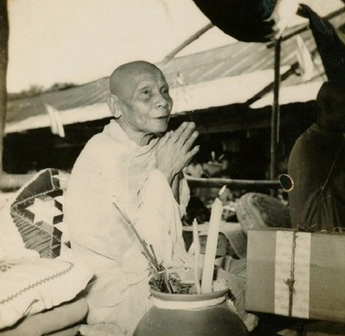 กราบสาธุ!! เปิดปาฏิหาริย์ "วาจาสิทธิ์" ของ "พ่อท่านคล้าย" เผย..แม้แต่โจรขโมยตู้รับบริจาคในวัด ยังเคยเผชิญกับอำนาจวาจาของท่านมาแล้ว !!