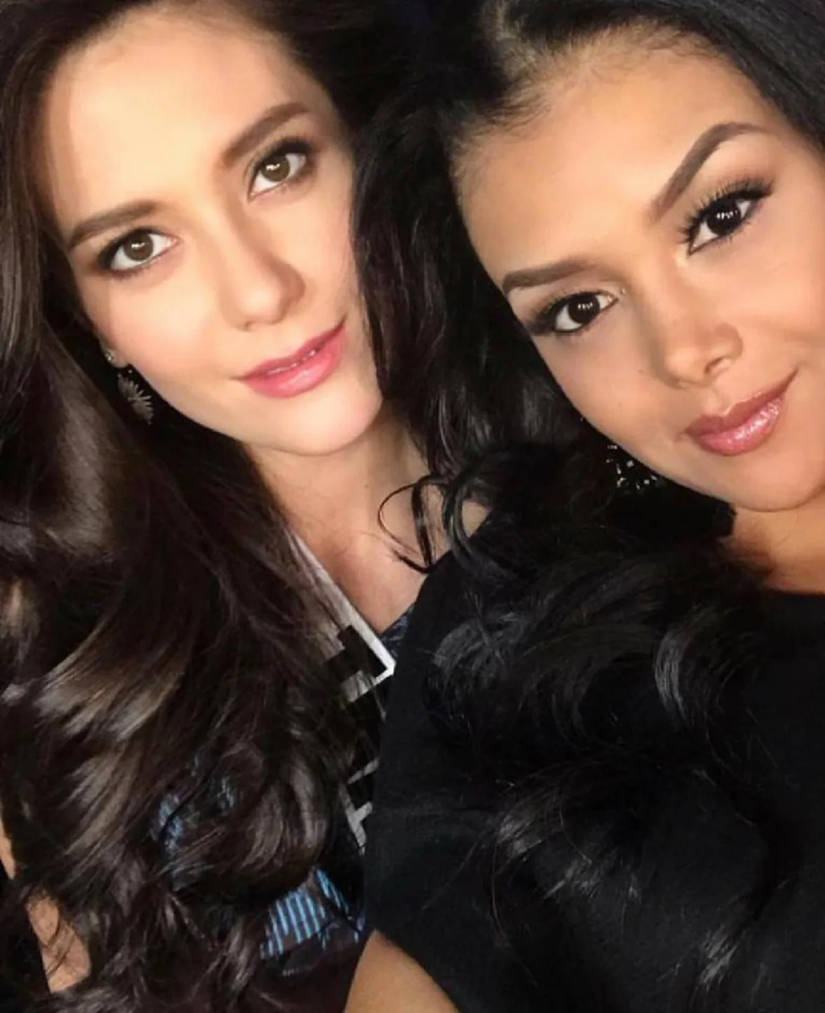 ฆ่าได้ฆ่า!!! ส่องชัดๆ "มารีญา" ในกองประกวดมิสยูนิเวิร์ส สวยไม่ดรอปประกบคู่นางงามประเทศอื่น ออร่าจักรวาลเว่อร์!!! (ชมภาพ)