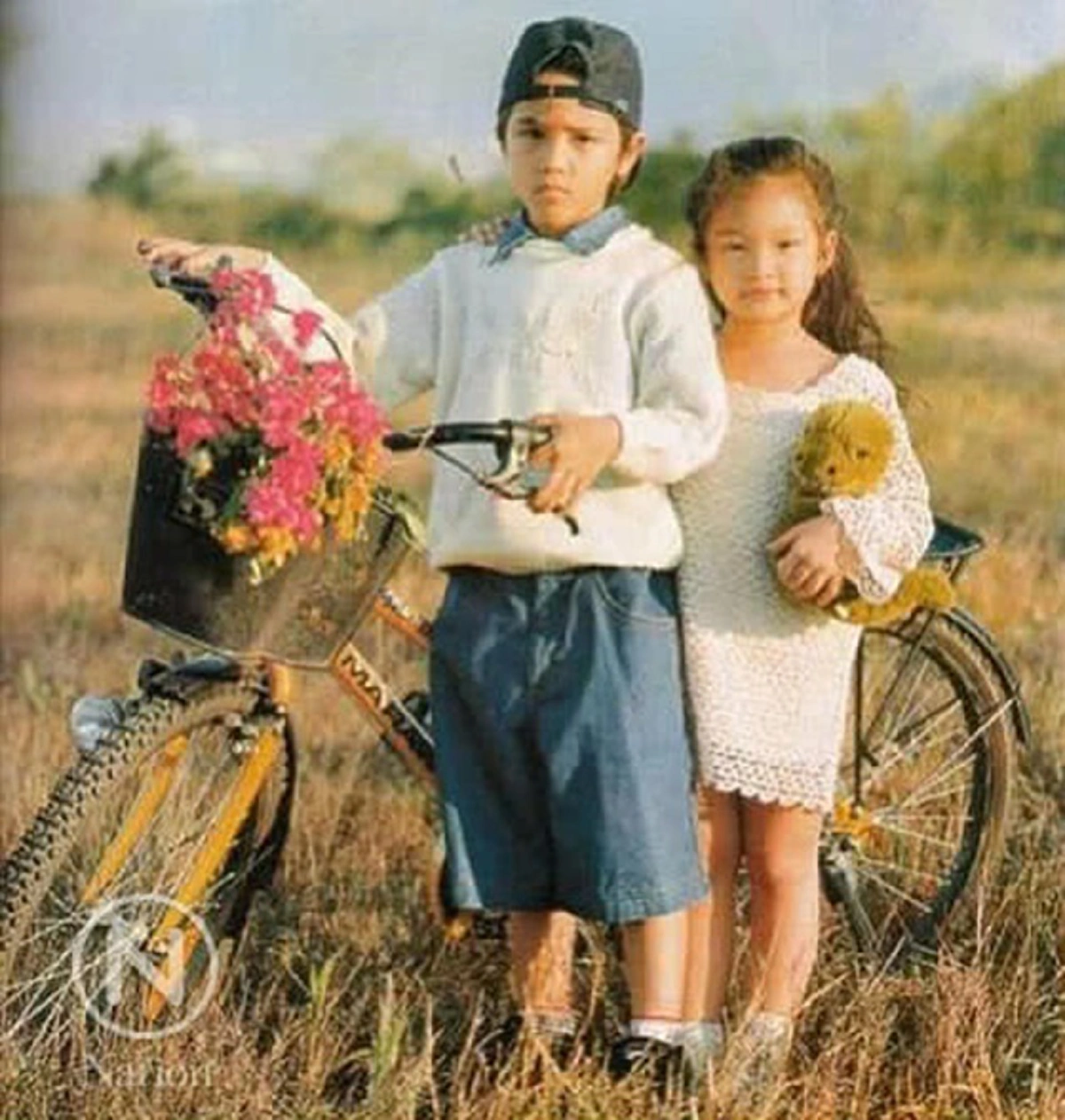 ***หายไปจนเกือบลืม !!! อดีตดาราเด็ก "มาตา วังมะนาวพิทักษ์" ล่าสุดโตขึ้นเยอะ แถมกลายเป็นสาวเซอร์ไปซะแล้ว ทำเอาหลายคนที่ได้เห็นจำแทบไม่ได้ !