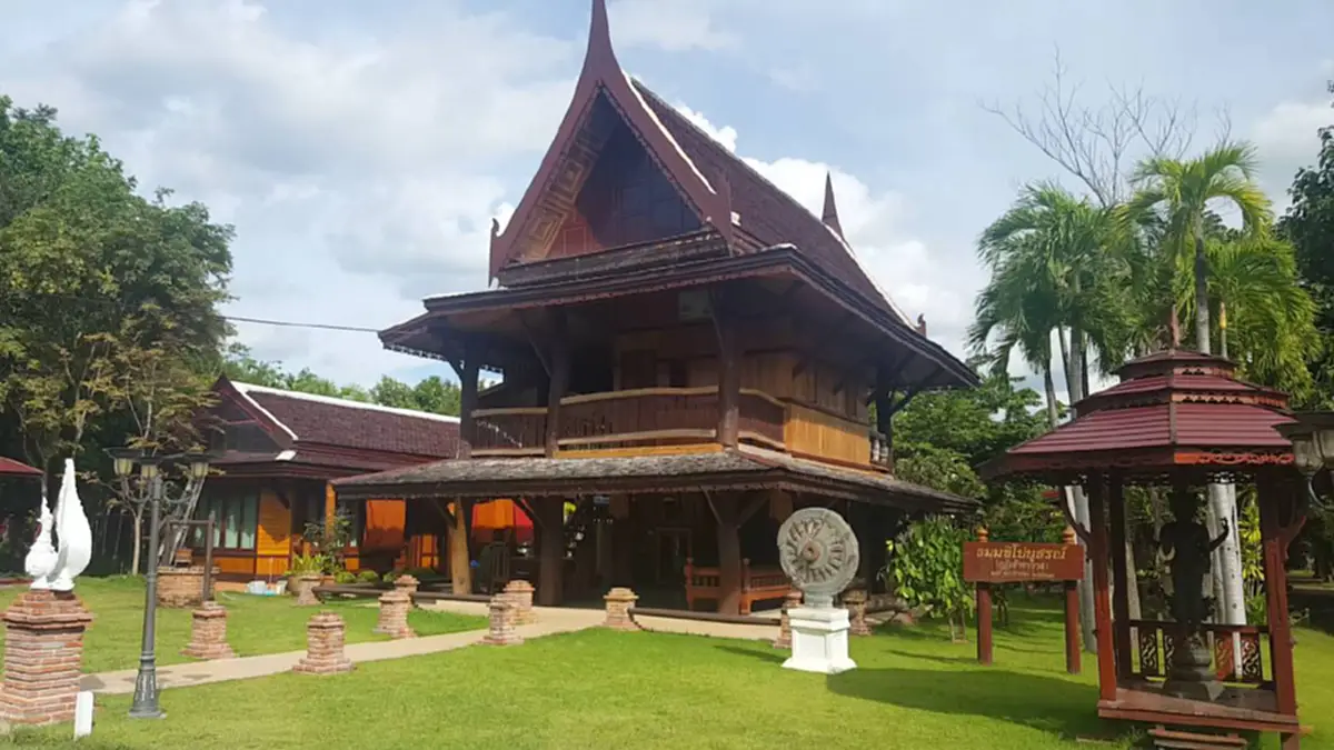 ผิดจริง หรือ โดนกลั่นแกล้ง !?! ฝ่ายศิษย์ตั้งข้อสงสัย ลั่น...คดีสุดฉาว พระครูภาวนา กลิ่นตุๆ !!! เชื่อ...อาจเป็นแผนแก๊งรีดไถพระ