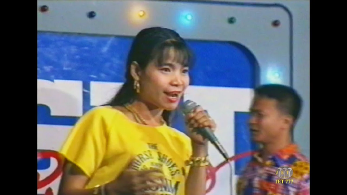 *เชื่อว่าน้อยคนจะเคยเห็น!!! เปิดภาพล่าสุดลูกชาย "อดีตตลกชื่อดังผู่ล่วงลับ" บอกเลยคนโตไม่ธรรมดาหล่อระดับพระเอก จนไม่อยากเชื่อสายตา!! (ชมคลิป)