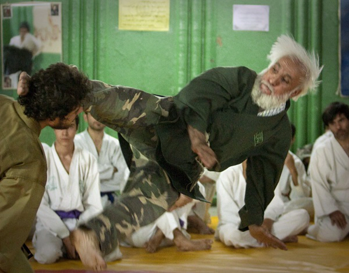 เห็นแล้วช็อก!! เปิด 26 ภาพ การฝึกทหารสุดโหด ในแต่ละประเทศ! เห็นแล้วรู้เลยว่าต้องผ่านอะไรมาบ้าง!!?