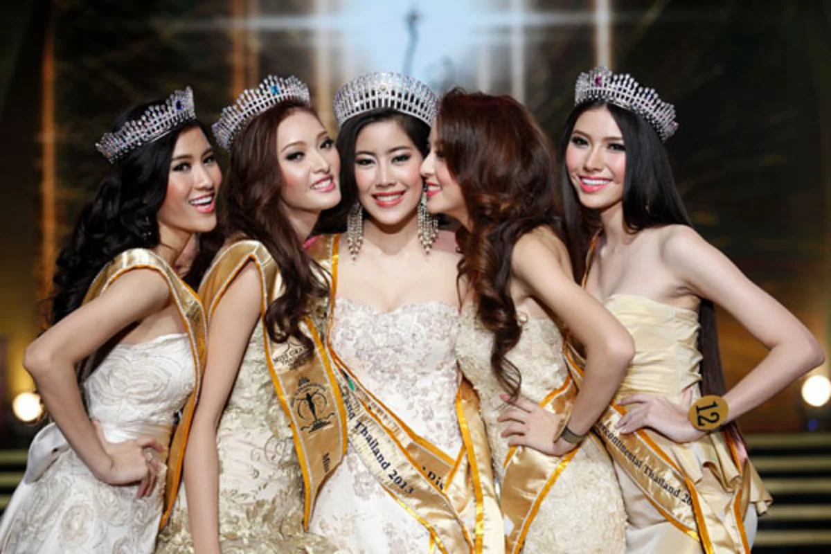 เฮดังลั่นฮอลล์! "จุ๊กจิ๊ก จิรัชยา" โชว์กึ๋น ตอบคำถามชนะใจกรรมการ คว้าตำแหน่ง "มิสแกรนด์ขวัญใจภูเก็ต 2018" ! (ชมคลิป)