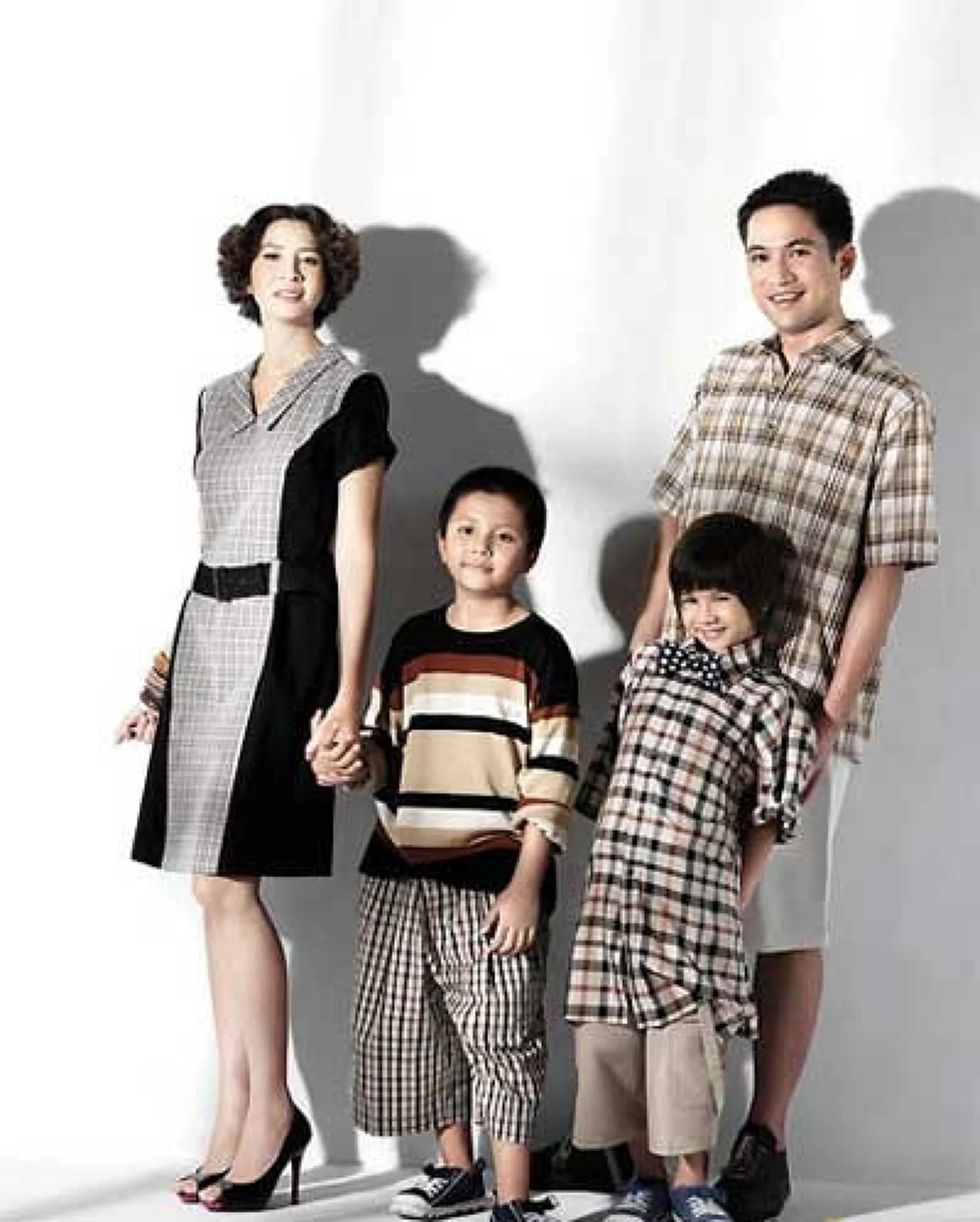 ปิดตำนานรัก 16 ปี!!! "หมิว ลลิตา" ยื่นคำขาดหย่า "‘ก้อง นรบดี"  เมื่อต้นเดือนที่ผ่านมา เผยฝ่ายชายยังทำใจไม่ได้ คิดถึงลูกทุกวัน!!!