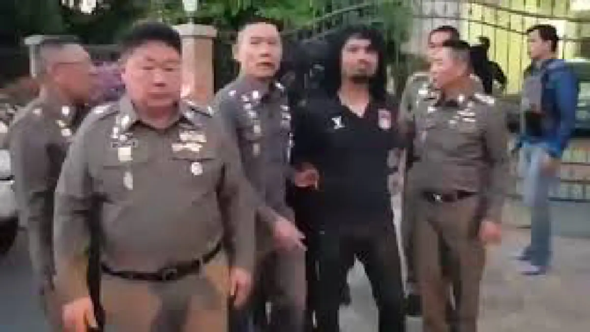 เปิดปูมวีรกรรมเจ้าพ่อขาร็อก "เสก โลโซ" ทั้งชีวิตซมซานไม่เคยเป็น