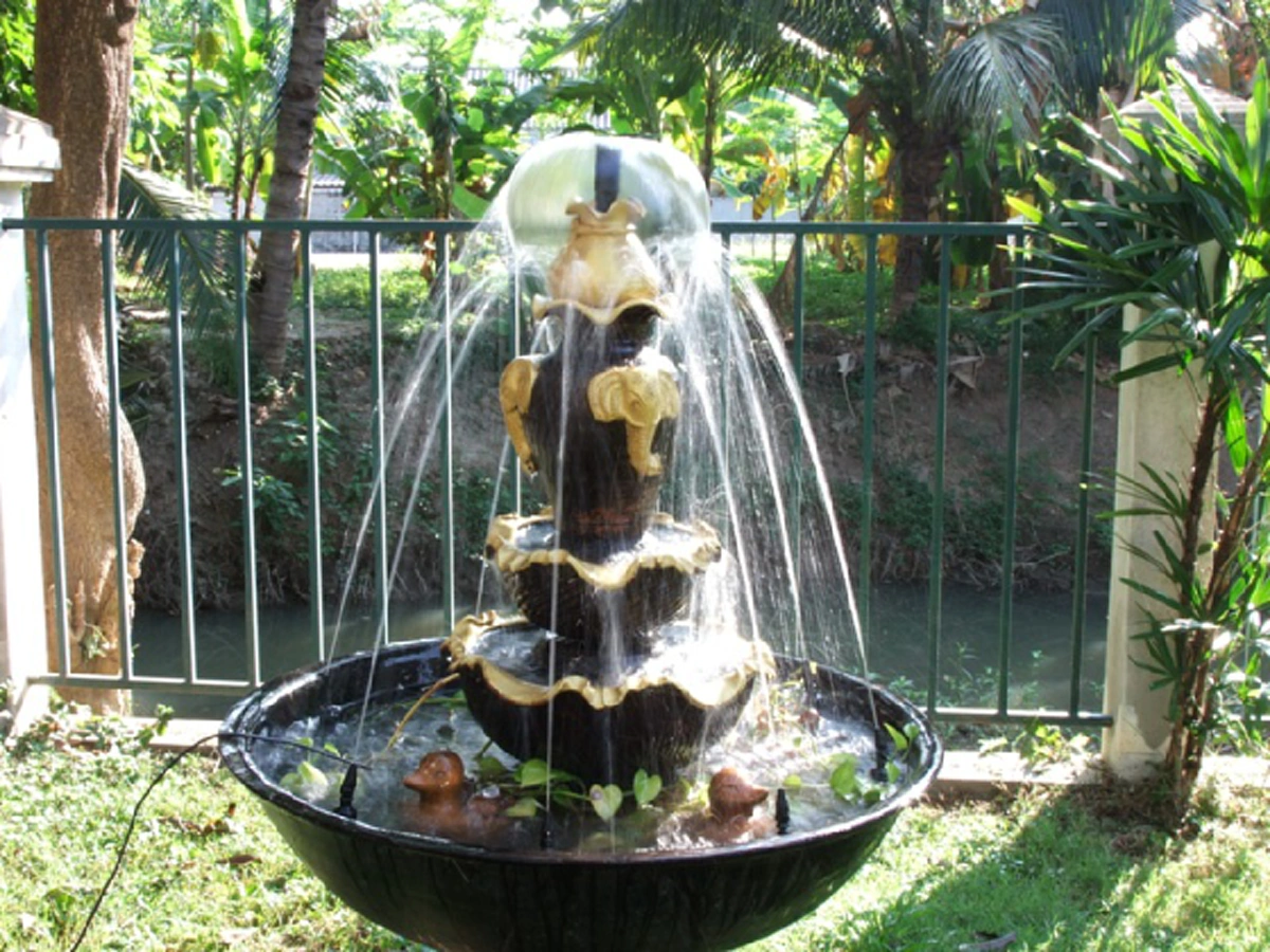 ***เปิดตำแหน่งการวางน้ำพุ - บ่อน้ำ ทิศไหน ให้เหมาะสมและเป็นสิริมงคล !? (รายละเอียด)