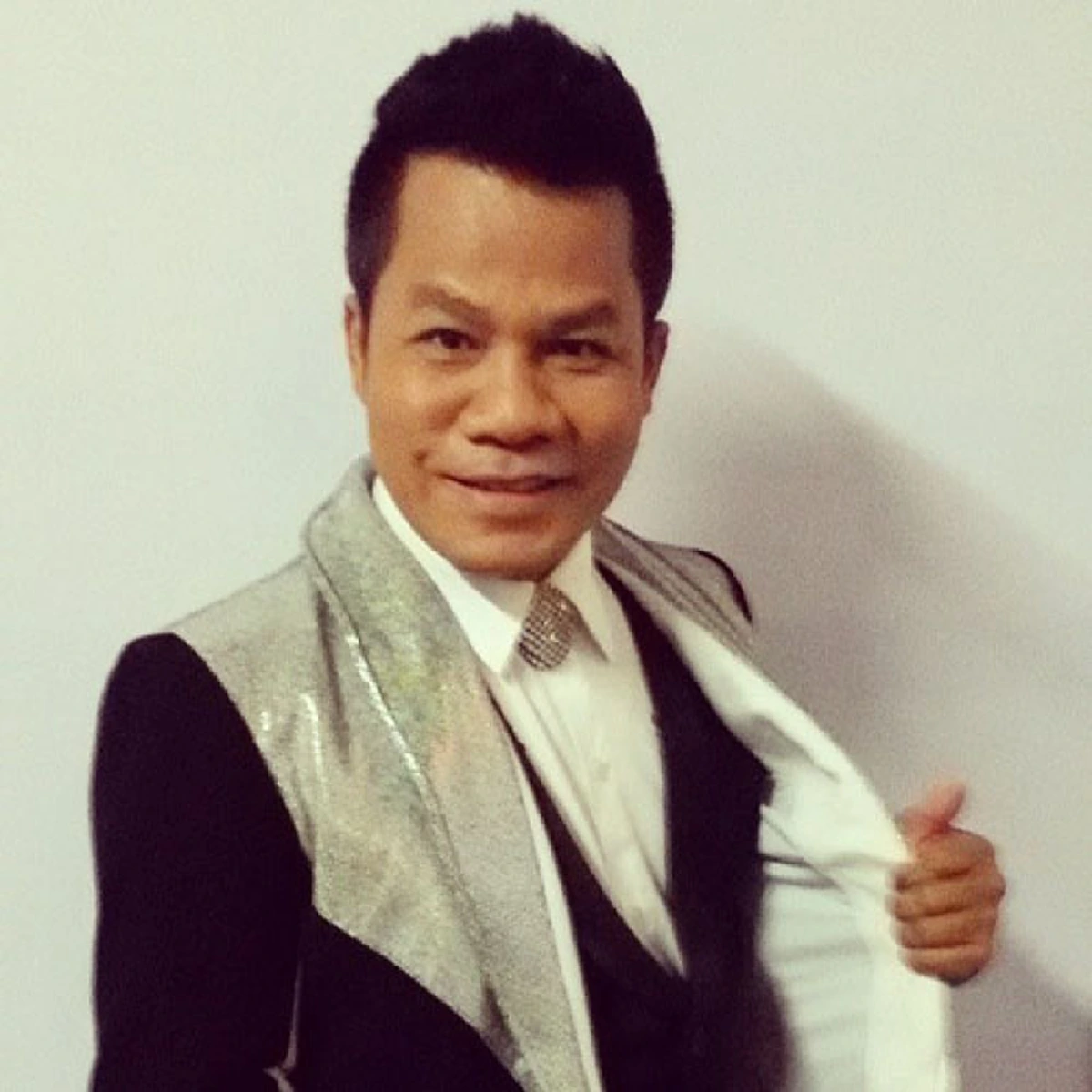 หลายคนไม่เคยรู้ !! เปิดประวัตินักร้องลูกทุ่งชื่อดัง "ยิ่งยง ยอดบัวงาม" กับชีวิตที่แสนลำบาก จนได้เป็นนักร้องดัง และในวันนี้ที่ชีวิตพลิกผัน ??