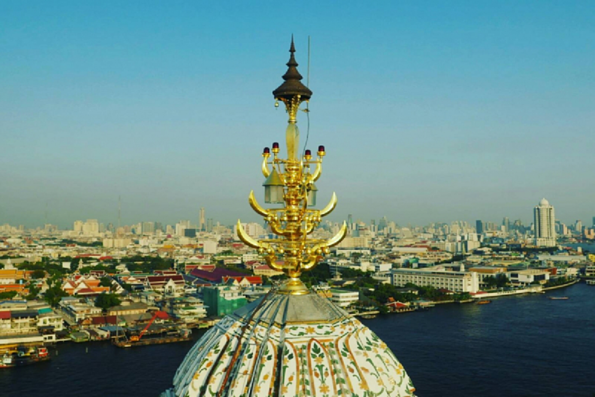 ภาพมงกุฎเหนือยอด