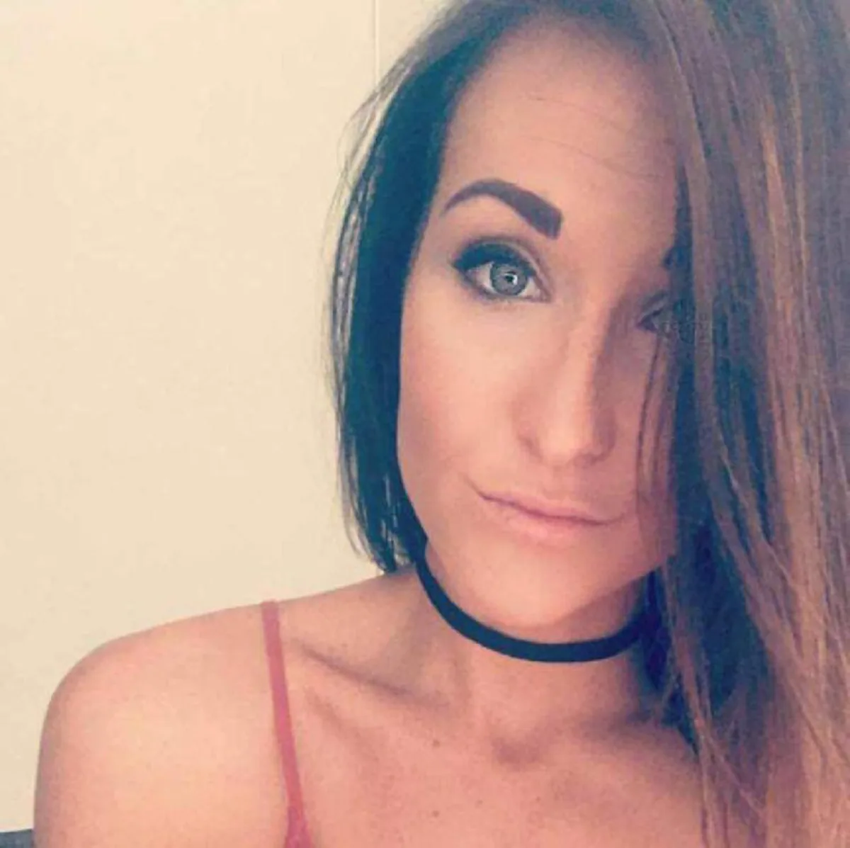 แม่ช๊อก !!! ลูกชายวัย 14 ถูกครูสาว 26 ปี เปิดบริสุทธิ์ จากเรียนดีกลายเป็นแย่