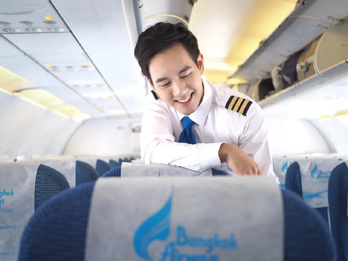 หล่อระดับเทพบุตร!!! รวม 10 กัปตันหนุ่มหล่อสัญชาติไทย ของแต่ละสายการบิน รับประกันความแซ่บเผ็ดร้อน ซิกแพคแน่นเว่อร์!?!