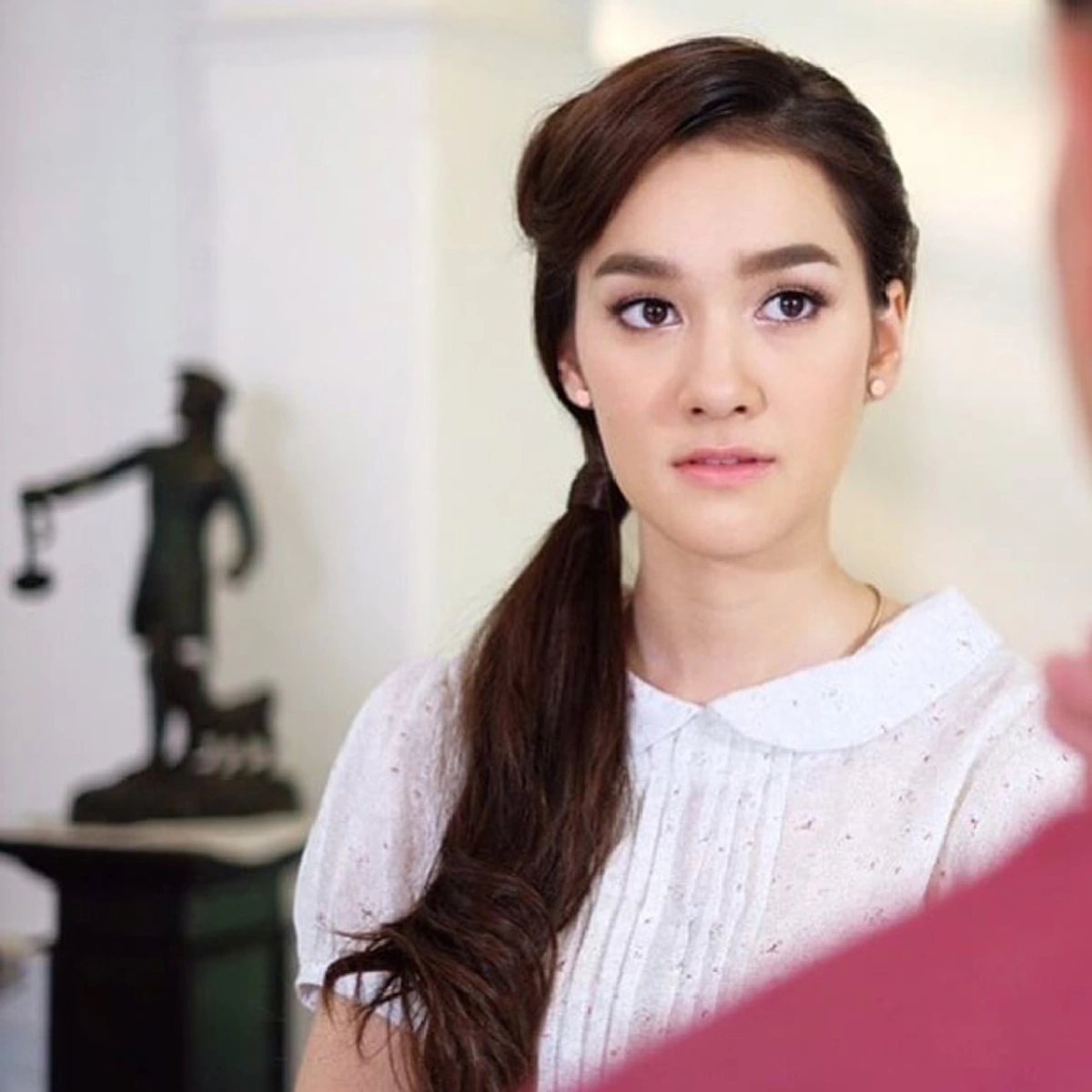 เปิด "10 ดาราหญิงของไทย" ที่เป็นคนอีสาน ก้าวกระโดด มาโลดแล่นอยู่ในวงการบันเทิง (ชมภาพ)