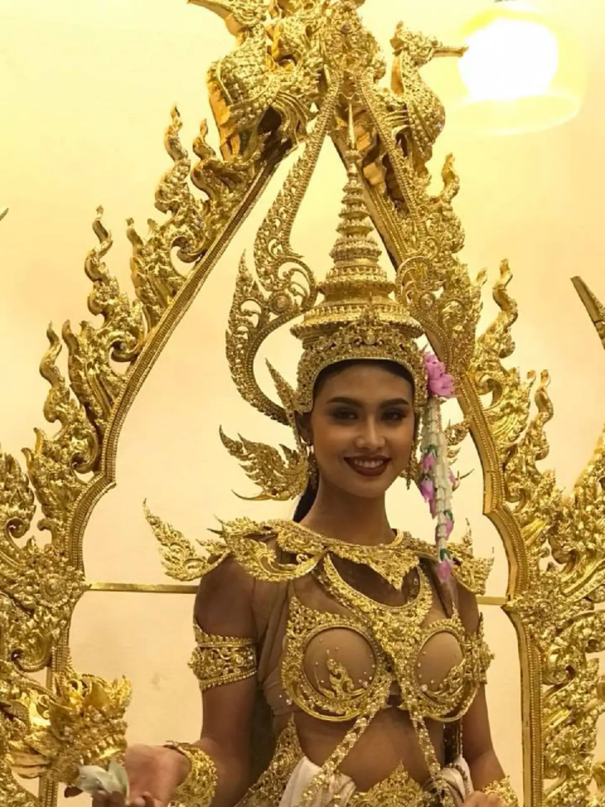 เจ้าแห่งชุดประจำชาติไทย!!! ไม่มีที่ติ  รวม 3 ชุดประจำชาติไทย จากเวทีมิสแกรนด์ไทยเเลนด์ คว้าอันดับ 1 จากเวทีนางงามสากลโลก!?!