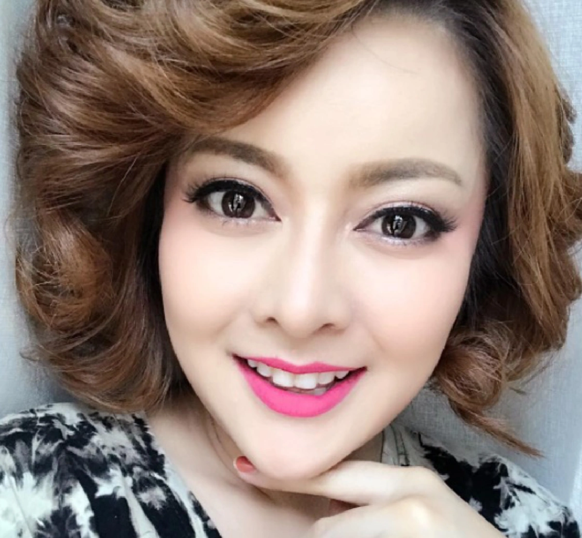 ขยี้ตาแทบพัง !! เปิดใบหน้าใหม่ "เอิร์น เดอะสตาร์" ในวัย 35 ปี หน้าเปลี่ยนแรงมาก สาวเกาหลีสุดๆ ยังสวยแซ่บเวอร์ บอกเลยแทบไม่เชื่อสายตา !! (ชมภ