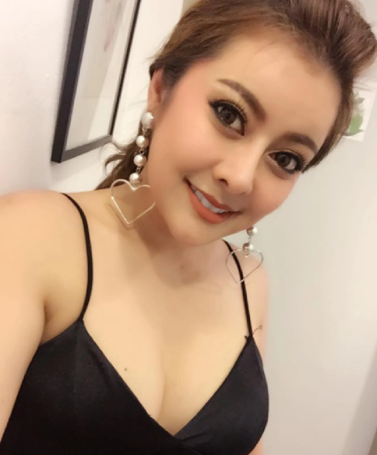 ขยี้ตาแทบพัง !! เปิดใบหน้าใหม่ "เอิร์น เดอะสตาร์" ในวัย 35 ปี หน้าเปลี่ยนแรงมาก สาวเกาหลีสุดๆ ยังสวยแซ่บเวอร์ บอกเลยแทบไม่เชื่อสายตา !! (ชมภ