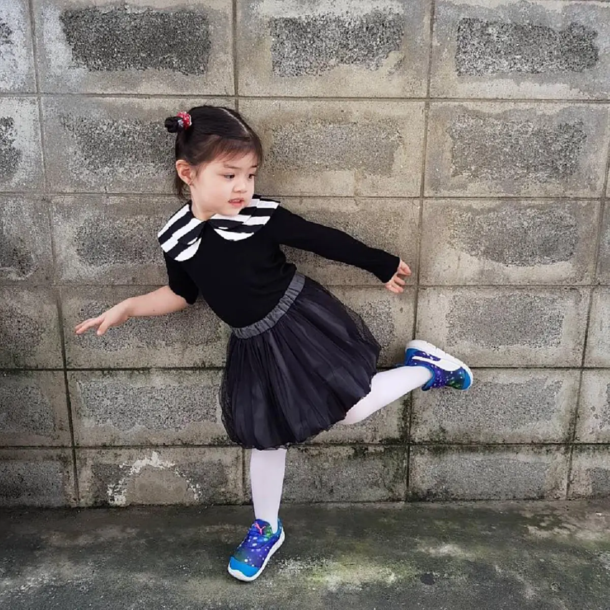 เด็กเก่ง !!! "น้องบีลีฟ" ลูกสาว "ตั๊ก บริบูรณ์" ขึ้นโรงพัก ให้การชี้ตัวคนร้ายกระชากสร้อย (คลิป)