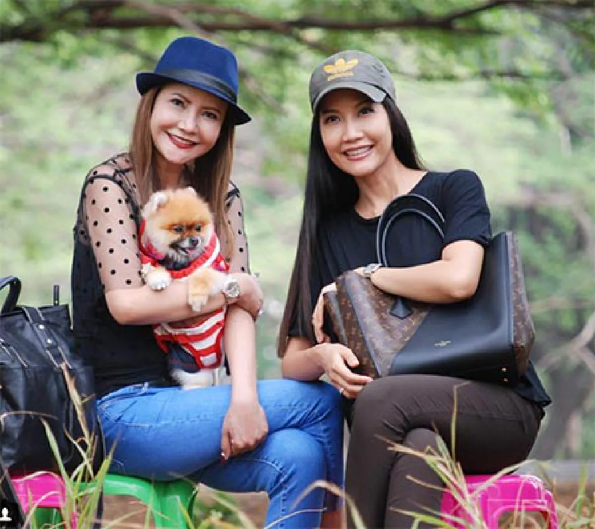 ***ส่องภาพล่าสุด "เอ๊ะ อิศริยา" อดีตนางเอกชื่อดัง  ที่ปัจจุบันผันตัวเองไปทำงานเบื้องหลัง !?