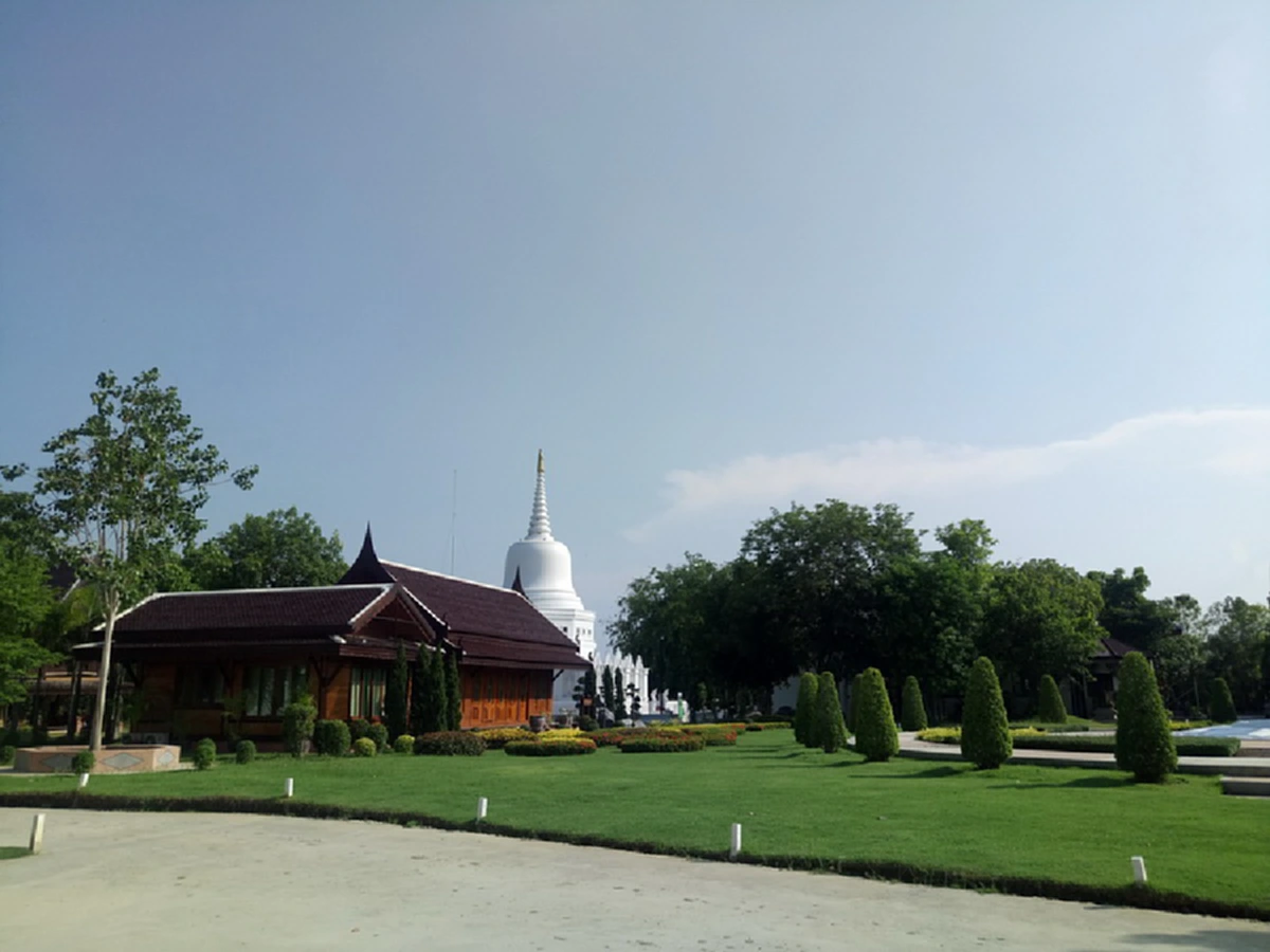 งดงามตระการตา!! เปิดภาพ "วัดป่าชื่อดัง" ถิ่นเจ้าอาวาสฉาว!!! ที่เจ้าสัวใหญ่ให้ความเคารพ ถึงขนาดถวายที่ดินจำนวนมาก !!