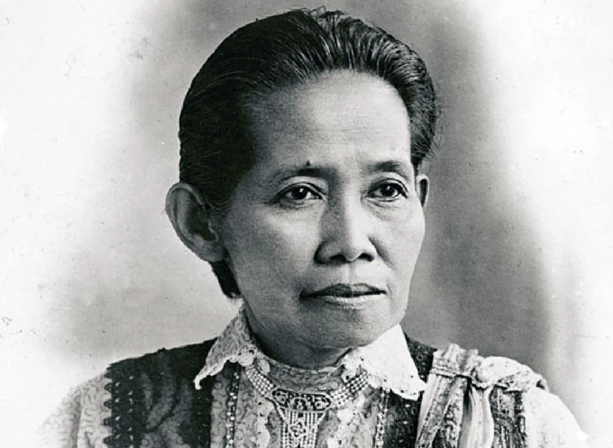 สมเด็จ ๖ แผ่นดิน... ผู้ผ่านความทุกข์โศกใหญ่หลวง จนได้รับการเล่าขานว่า มเหสีที่เศร้าที่สุดในประวัติศาสตร์ไทย "สมเด็จพระพันวัสสาอัยยิกาเจ้า"