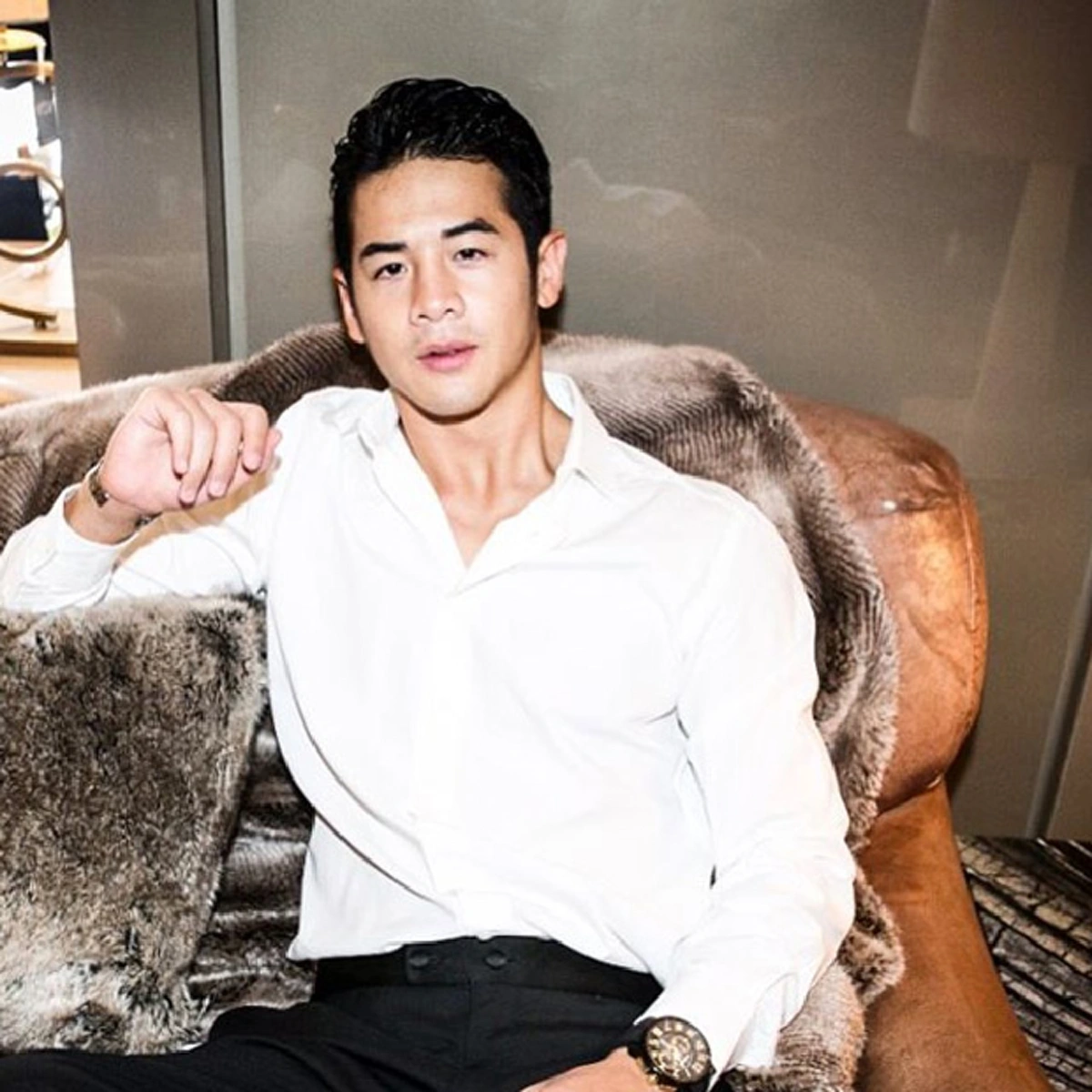 น้อยคนที่จะรู้ !! แท้จริงแล้ว  นักแสดงหนุ่ม "เป๋า วฤธ"  คือพระนัดดาของ พระเจ้าวรวงศ์เธอ พระองค์เจ้าโสมสวลี พระวรราชาทินัดดามาตุ