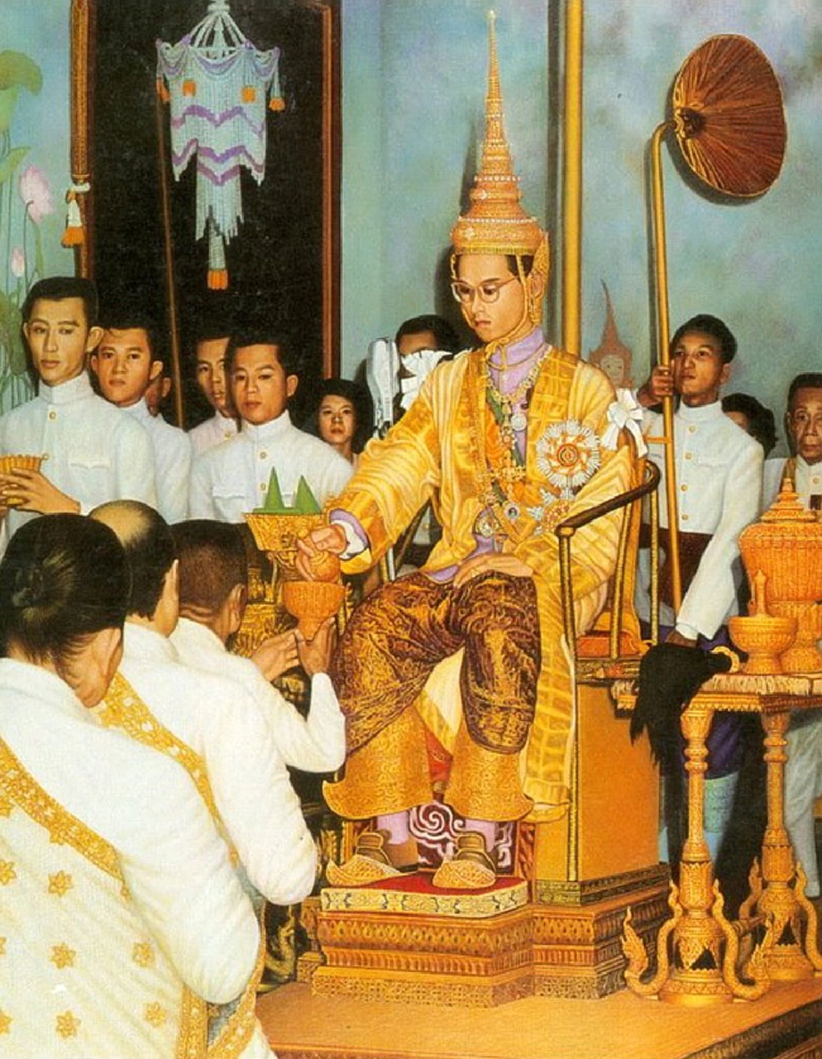 เป็นบุญตายิ่งนัก!! เผยภาพ "มงกุฎทองคำ" ที่รัชกาลที่ ๔ พระราชทานให้ "สมเด็จพระนางเจ้าวิคตอเรีย" แห่งประเทศอังกฤษ เพื่อเจริญสัมพันธไมตรี(คลิป)