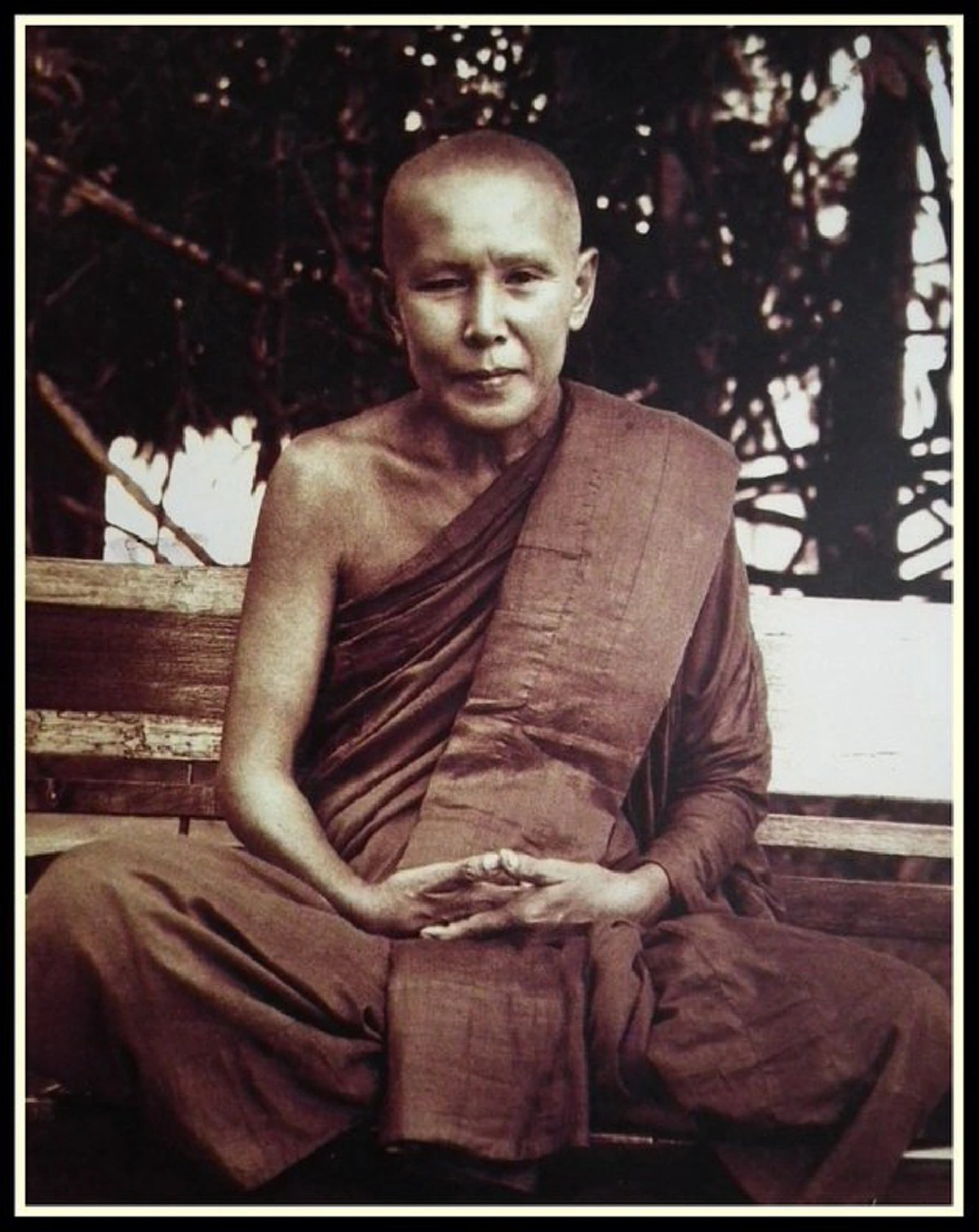 ๕ กุมภาพันธ์..คล้ายวันละสังขาร ครบ ๑๕ ปี "หลวงปู่มหาเขียน ฐิตสีโล"พระอริยเจ้าผู้แตกฉานในอรรถและธรรม สนิทสนมเป็นเสี่ยวหลวงตามหาบัว.