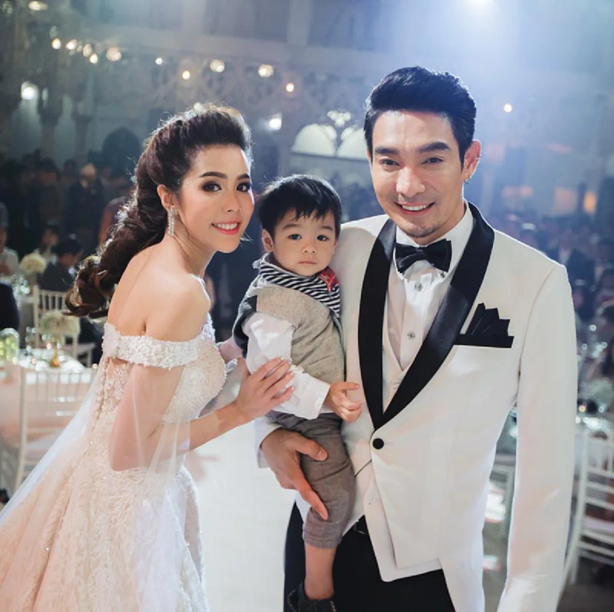 สังขารไม่ไหวล๊าว!!! จุดจบสายแด๊นซ์ “คุณแม่ผัดไท” เต้นปล่อยผีงานแต่ง “โอ๊ต วรวุฒิ-จีน่า อันนา” จนต้องเข้าเฝือกที่คอ!?!