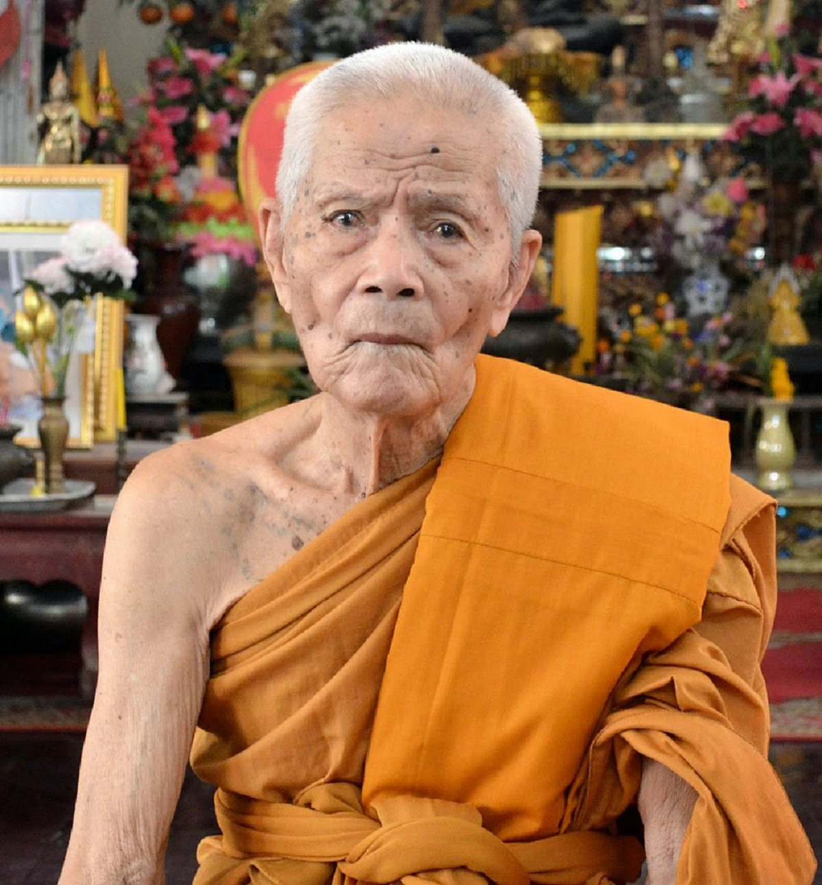 น้อมกราบบูชา “หลวงปู่ป่วน ถิรธัมโม” วัดช้างน้อย พระเกจิมากด้วยเมตตาแห่งกรุงเก่า ศิษย์หลวงพ่อจง และหลวงพ่อปาน เก่งกล้าในพุทธาคม!!