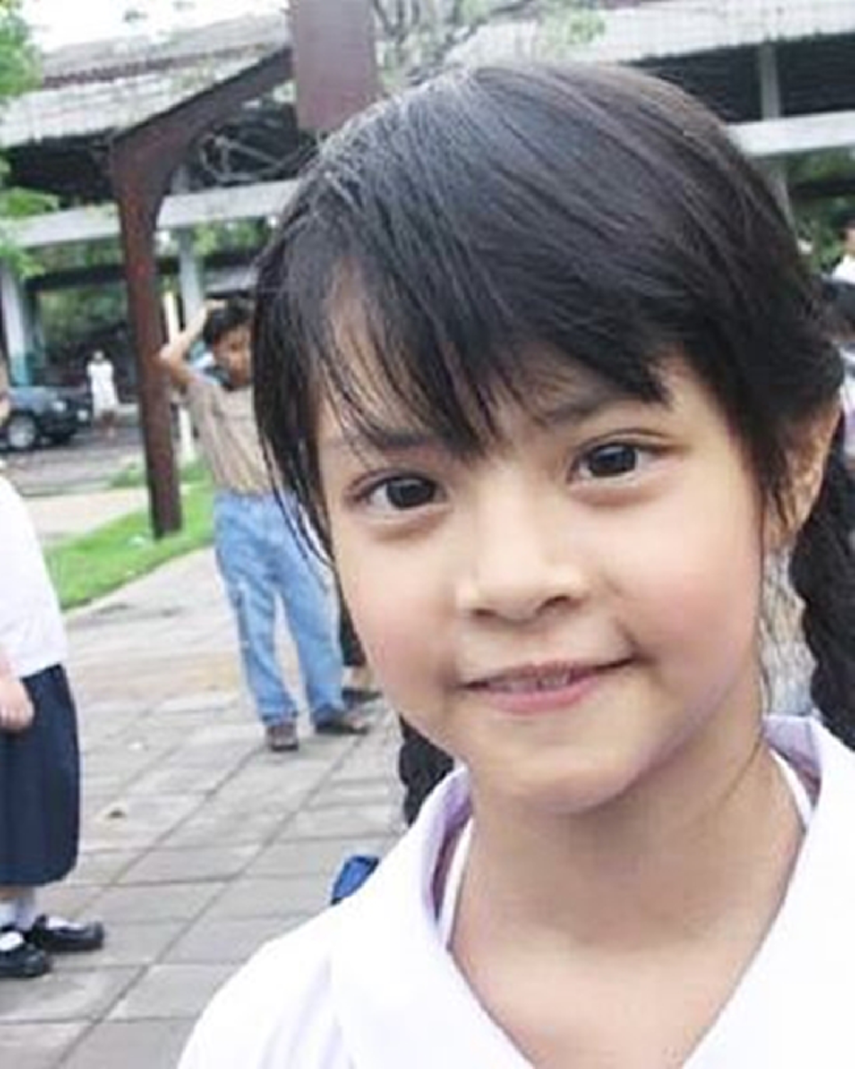 >>ขยี้ตาแทบอักเสบ !!! เปิดภาพล่าสุด "น้องแพร วัยซนคนมหัศจรรย์" กลับมาพร้อมกับความสวยสะพรั่ง ทำเอาหนุ่มๆหลงใหลกันทั่วประเทศ !?