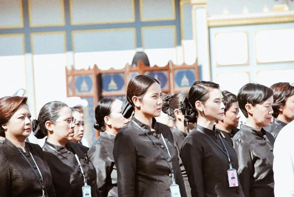 2 หน่อเนื้อ "ราชสกุลยุคล" เล่าความภูมิใจร่วมเดินริ้วขบวน แม้เหนื่อย ก็ไม่ท้อ