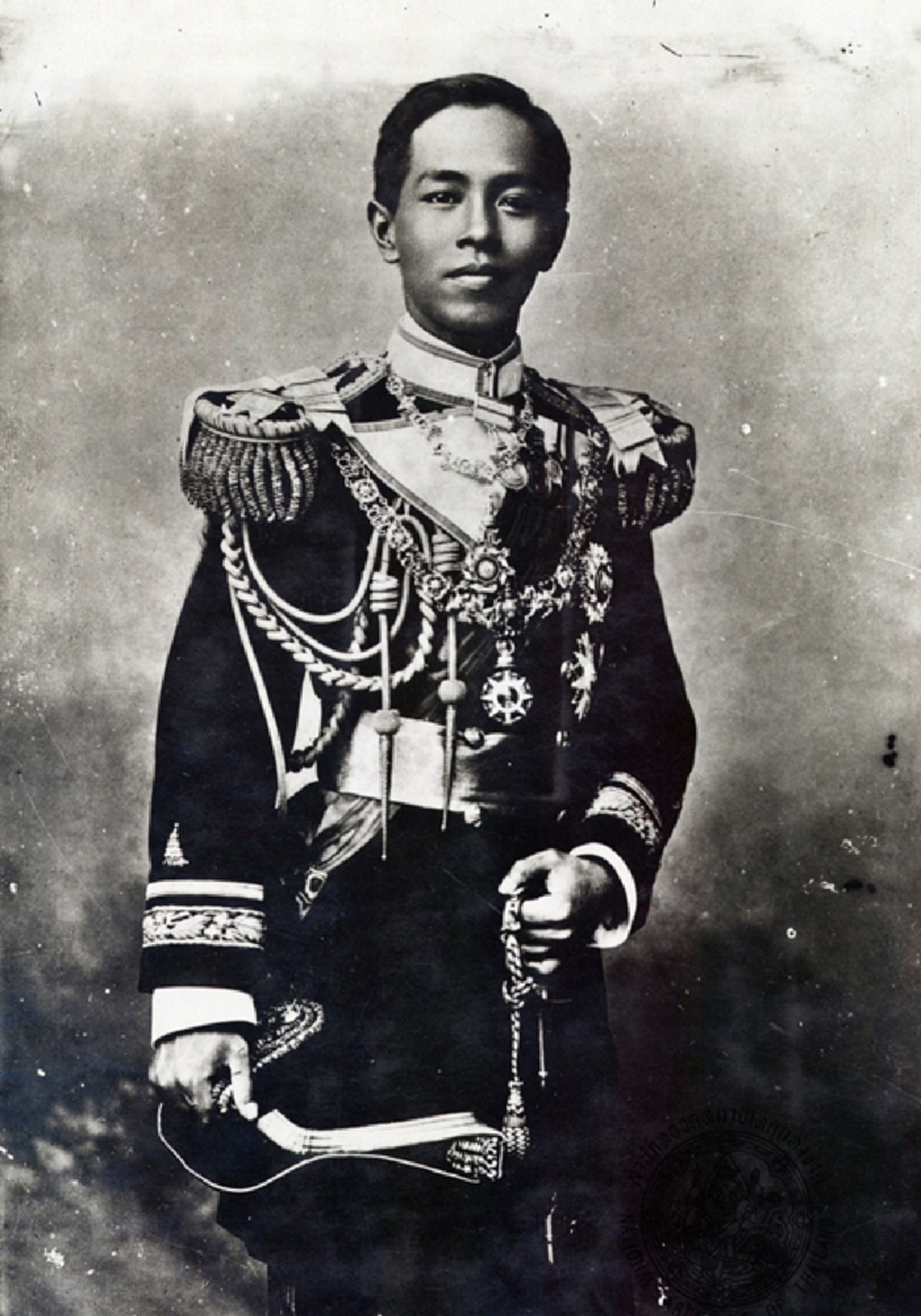 เปิดประวัติ วีรบุรุษขุนโจร !!! เสือไท อดีตมหาดเล็ก ๑ ใน ๗ ทหารเสือคนสนิทของ เสด็จเตี่ย !!! จอมโจรเพียงหนึ่งเดียวที่ ขุนพันธ์ฯ ยอมก้มกราบ !!!