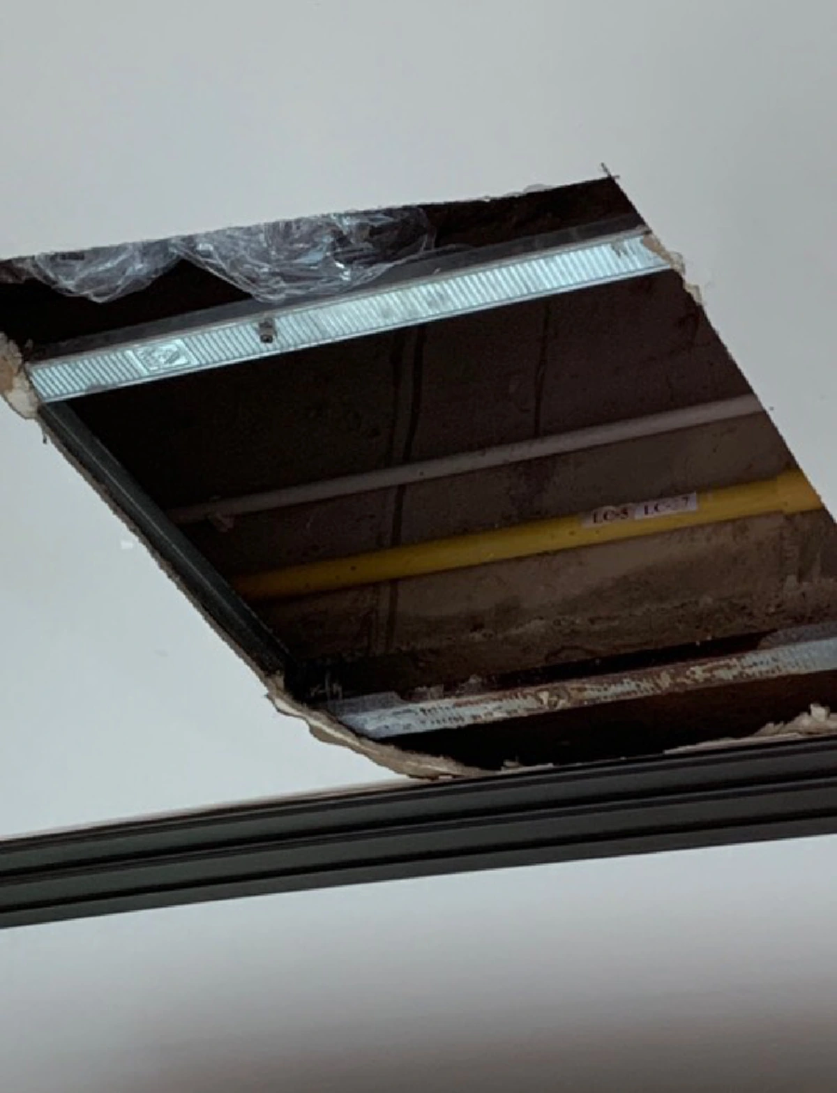 ทุกข์คนซื้อบ้าน 30 ล้าน น้ำรั่วซ่อมแล้วซ่อมอีก