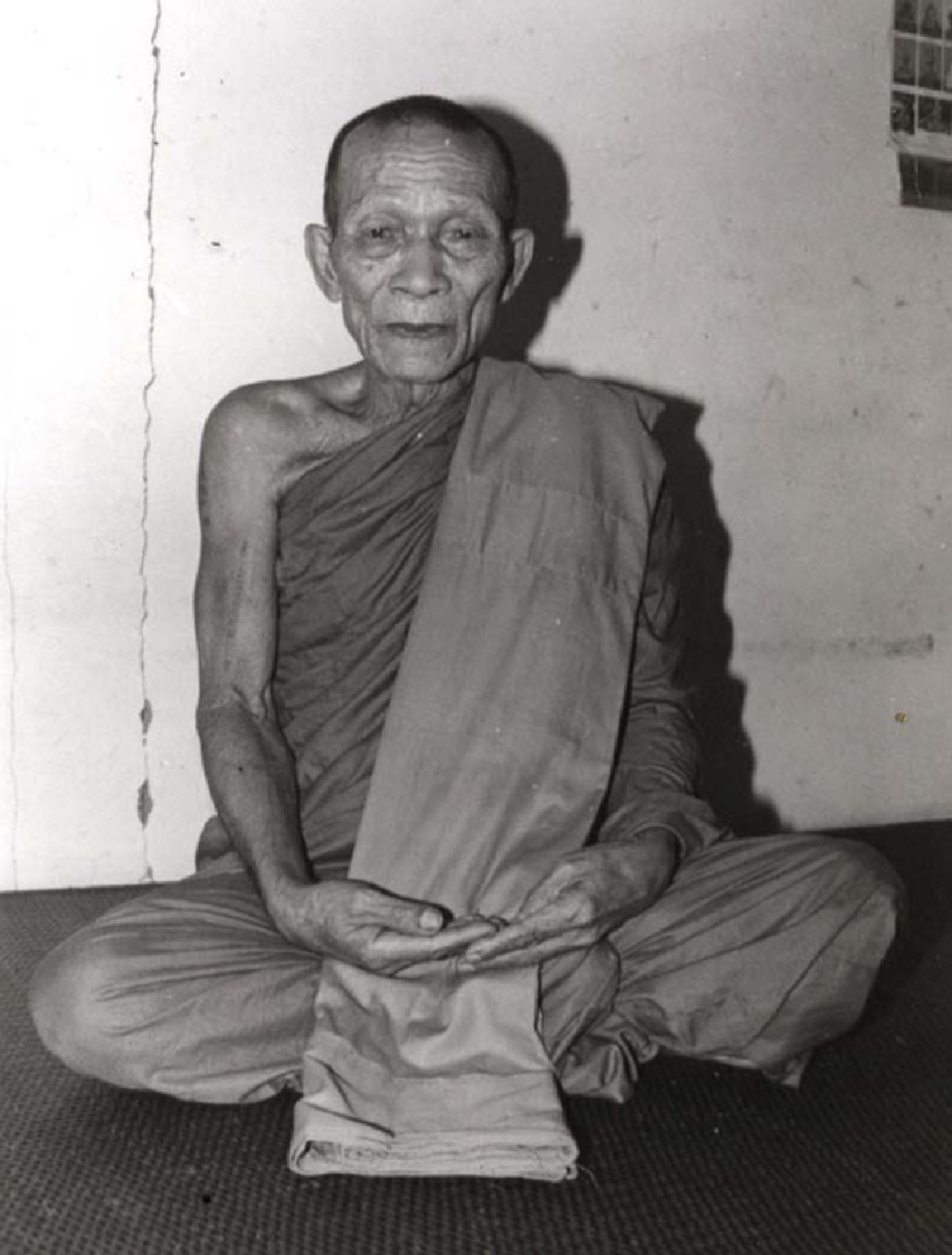 เขี้ยวแก้วประกาศิต!!! ของสำคัญที่เกิดขึ้นแต่เฉพาะผู้ที่มีบุญเท่านั้น !!! เรื่องเล่าหาอ่านยาก จากศิษย์ก้นกุฏิ "หลวงปู่กาหลง เขี้ยวแก้ว"