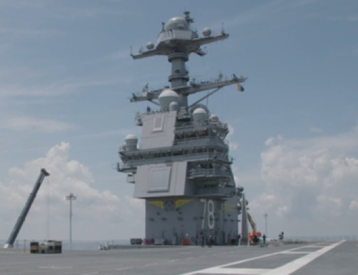 ชมกันชัด ๆ เหนือกว่าอย่างไร!! เรือบรรทุกเครื่องบินขนาดใหญ่ 4 แสนล้าน ของสหรัฐฯ ประสิทธิภาพเหนือกว่าศัตรูในทุกรูปแบบ (มีคลิป)