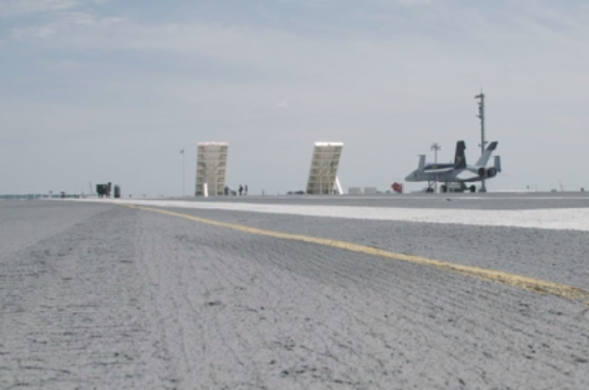 ชมกันชัด ๆ เหนือกว่าอย่างไร!! เรือบรรทุกเครื่องบินขนาดใหญ่ 4 แสนล้าน ของสหรัฐฯ ประสิทธิภาพเหนือกว่าศัตรูในทุกรูปแบบ (มีคลิป)