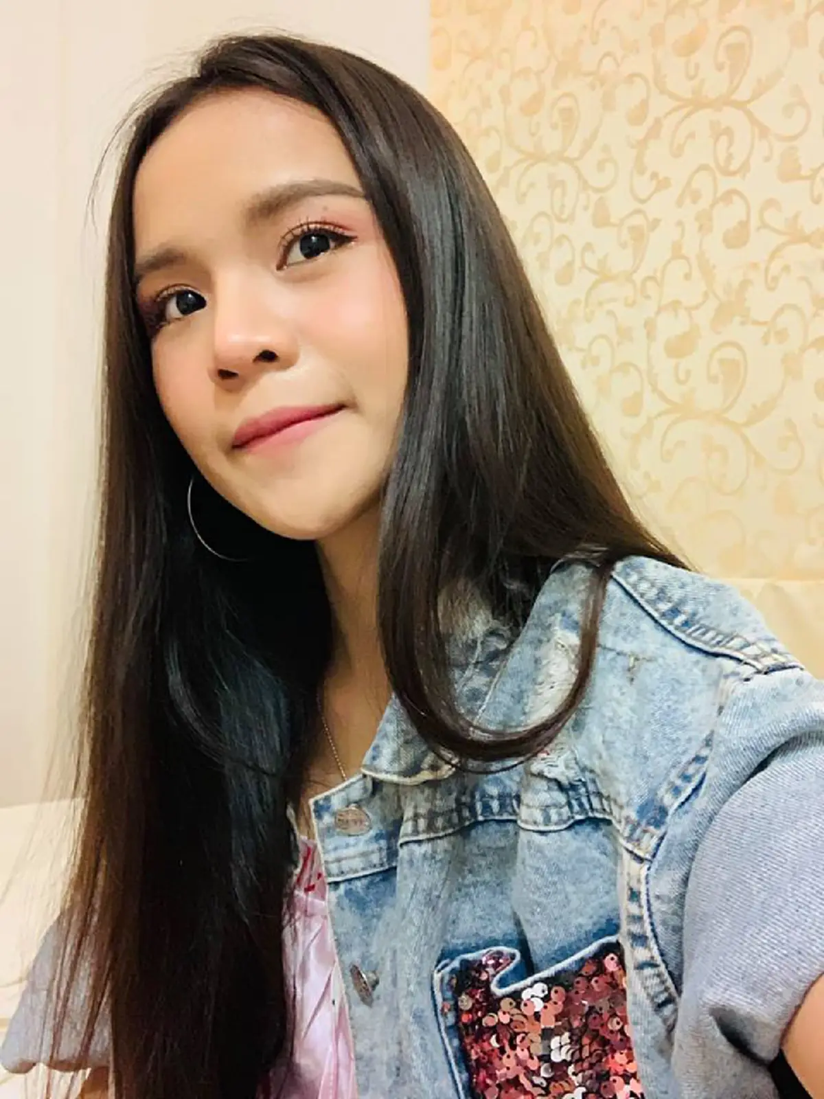 มหกรรมเเฉ ทนายไหทองคำโพสต์FBฝากถึง อาม ชุติมา เบี้ยวสัญญา ลั่นยังมีความจริงใจให้ค่ายอยู่มั้ย?